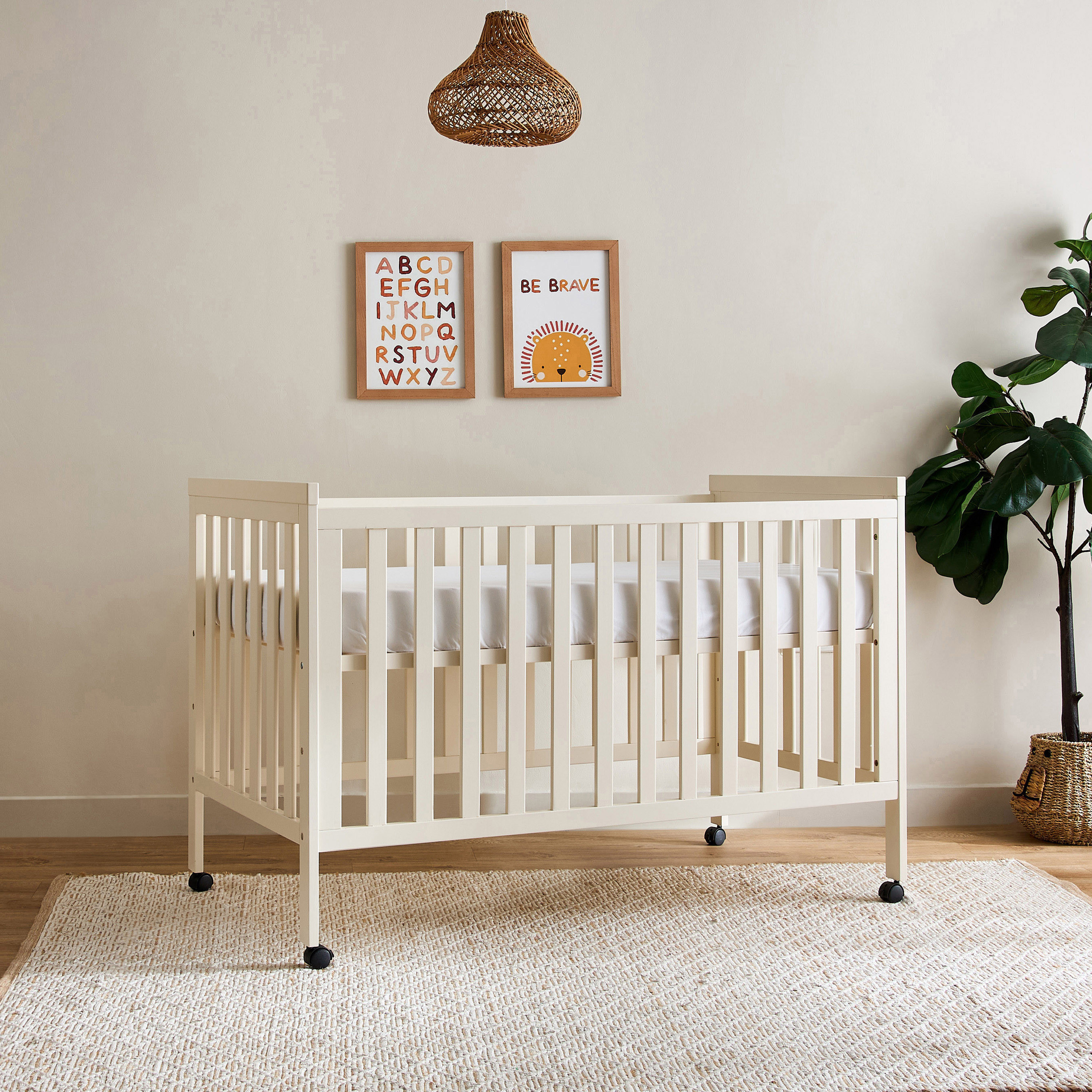 Juniors Oliver deluxe crib with wheels-baby-nursery-furniture-cribsandbeds-babycribs-image-4