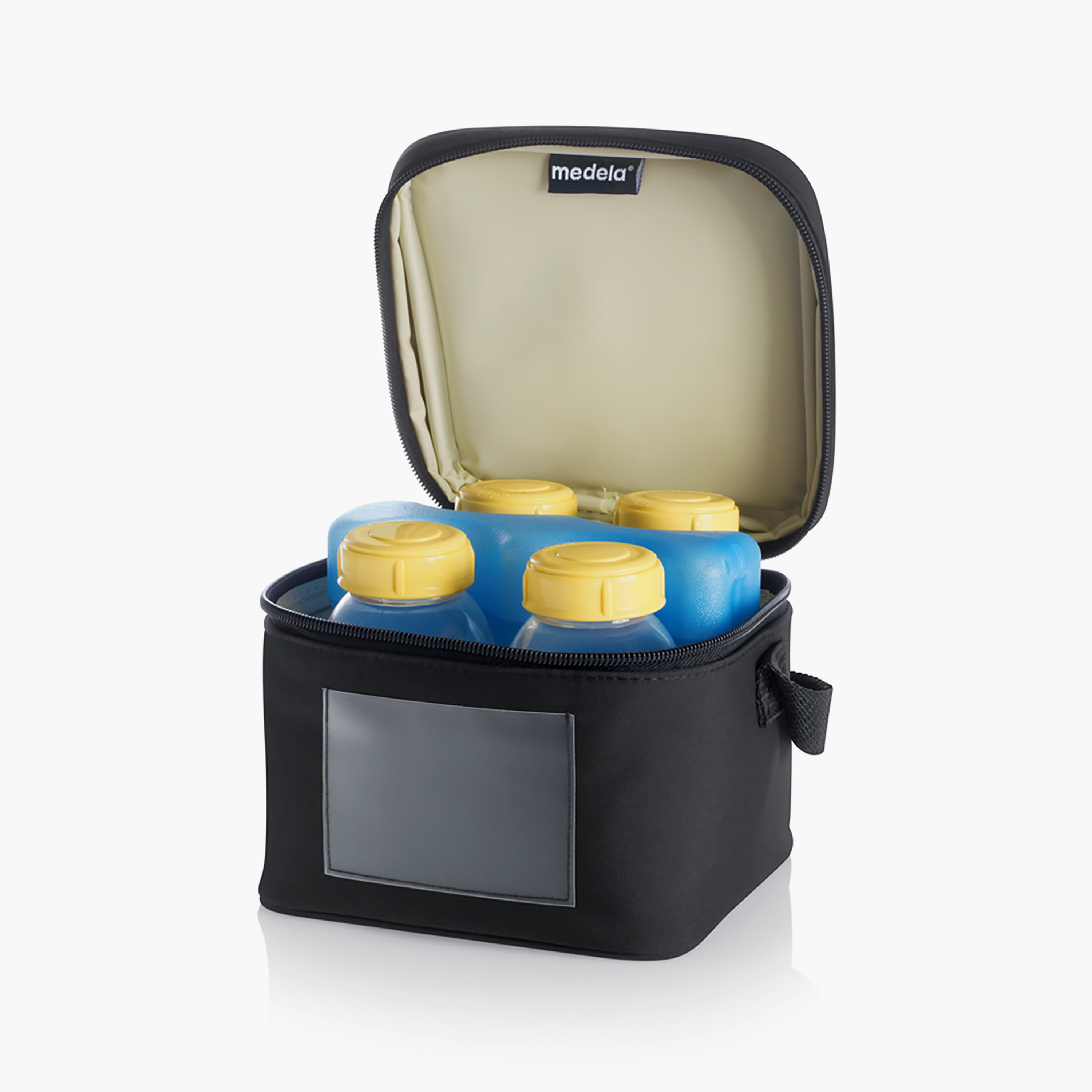 Medela 4-Piece Breastmilk Cooler Bag with Bottles, 150ml-baby-feeding-breastfeedingandcare-image-3