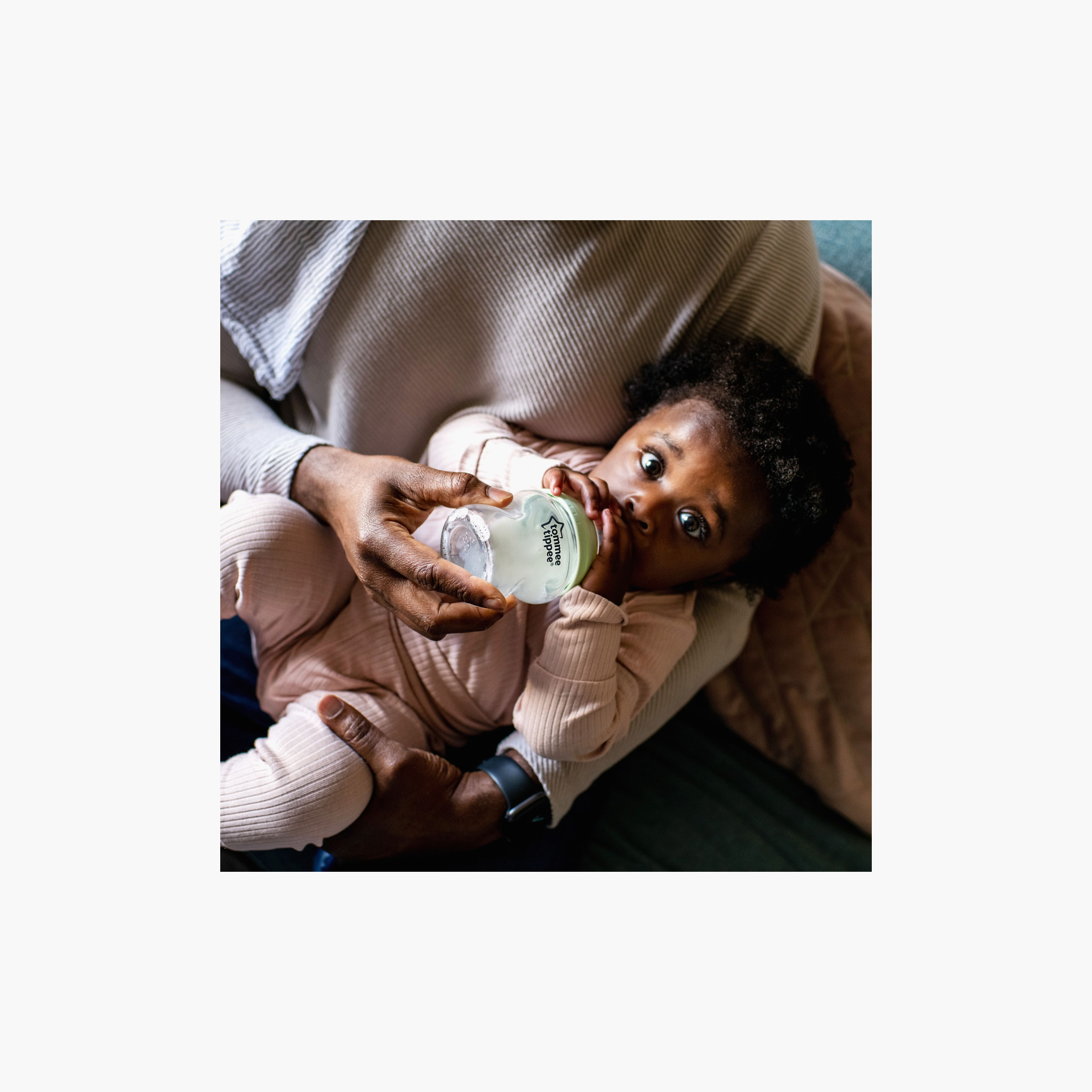 زجاجة رضاعة زجاجية كلوزر تو نيتشر من تومي تيبي - شفافة - 150 مل-baby-feeding-feedingbottles-bottlesandteats-image-4