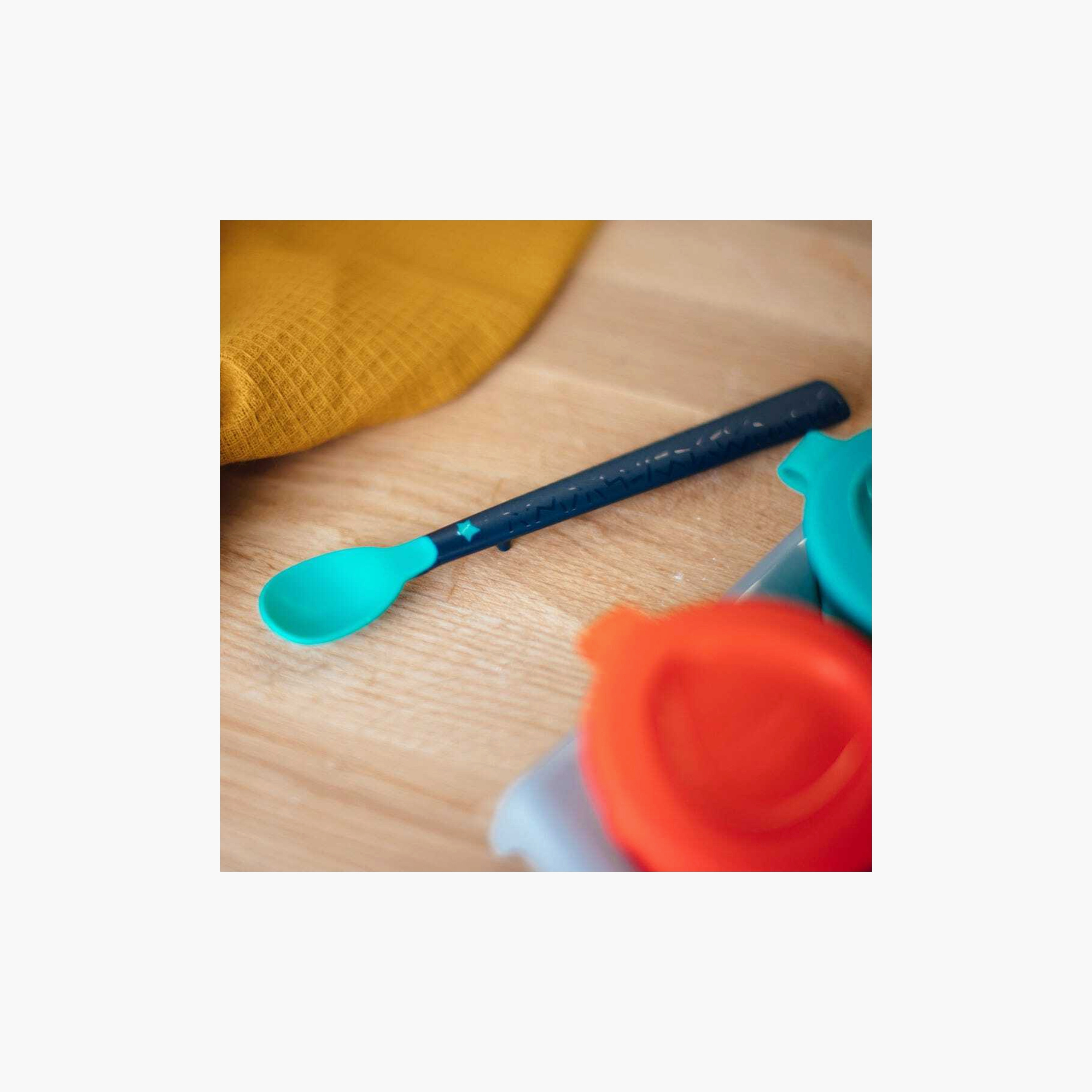 Tommee Tippee 5-Piece Softee Weaning Feeding Spoon - 4 Months+-baby-feeding-mealtimeessentials-image-4