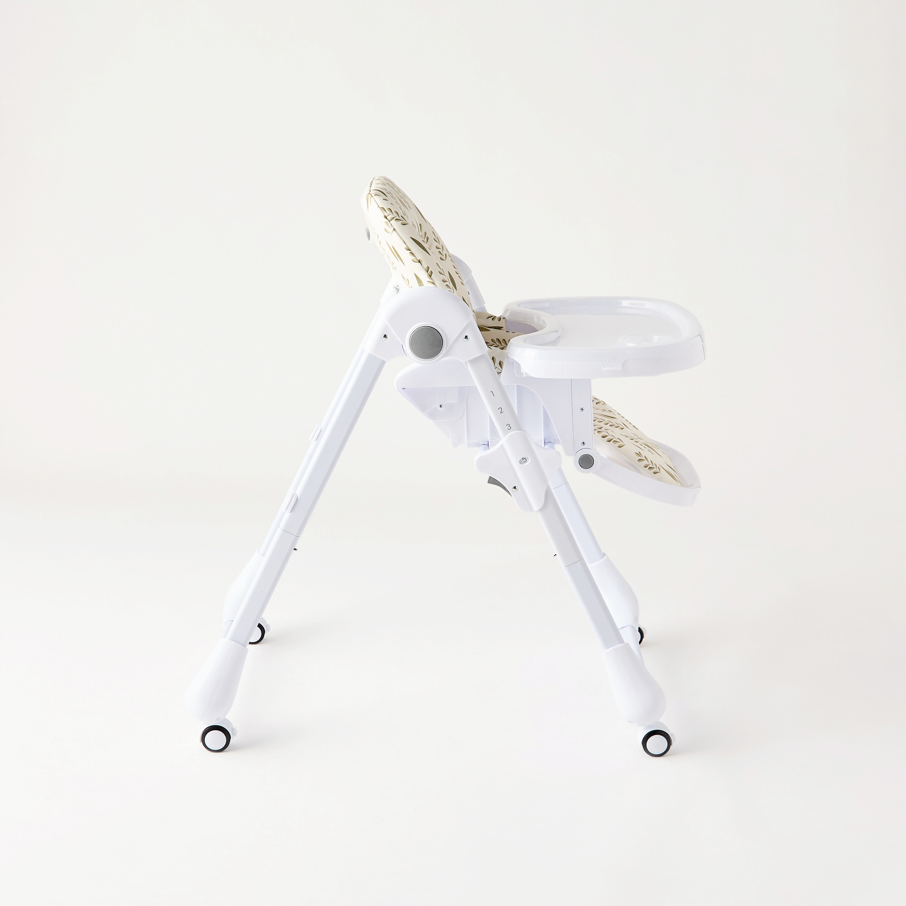 كرسي مرتفع أوكسو من جونيورز-baby-feeding-highchairsandboosters-image-1