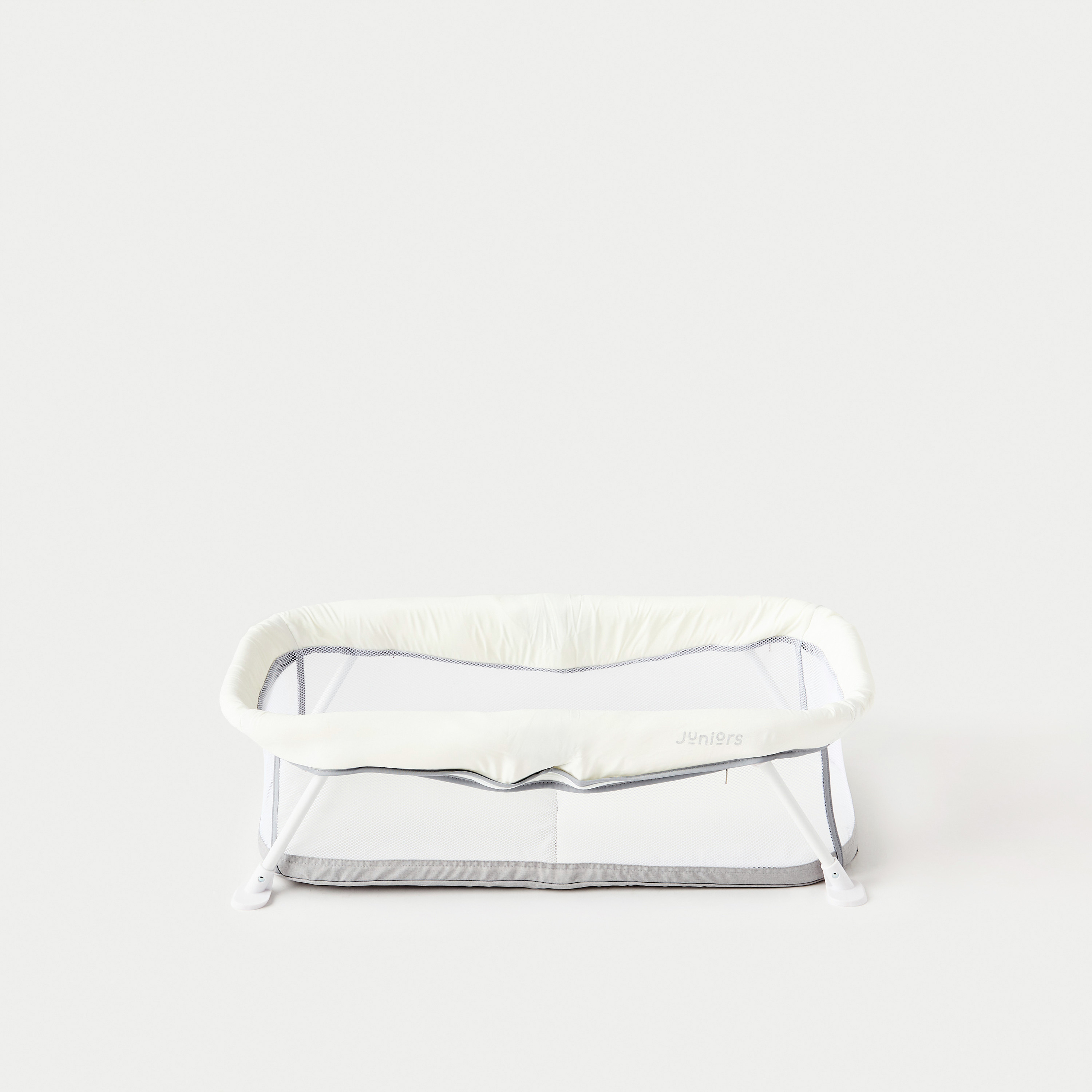 Juniors Foldable Travel Bassinet-baby-nursery-furniture-cribsandbeds-bassinets-image-4