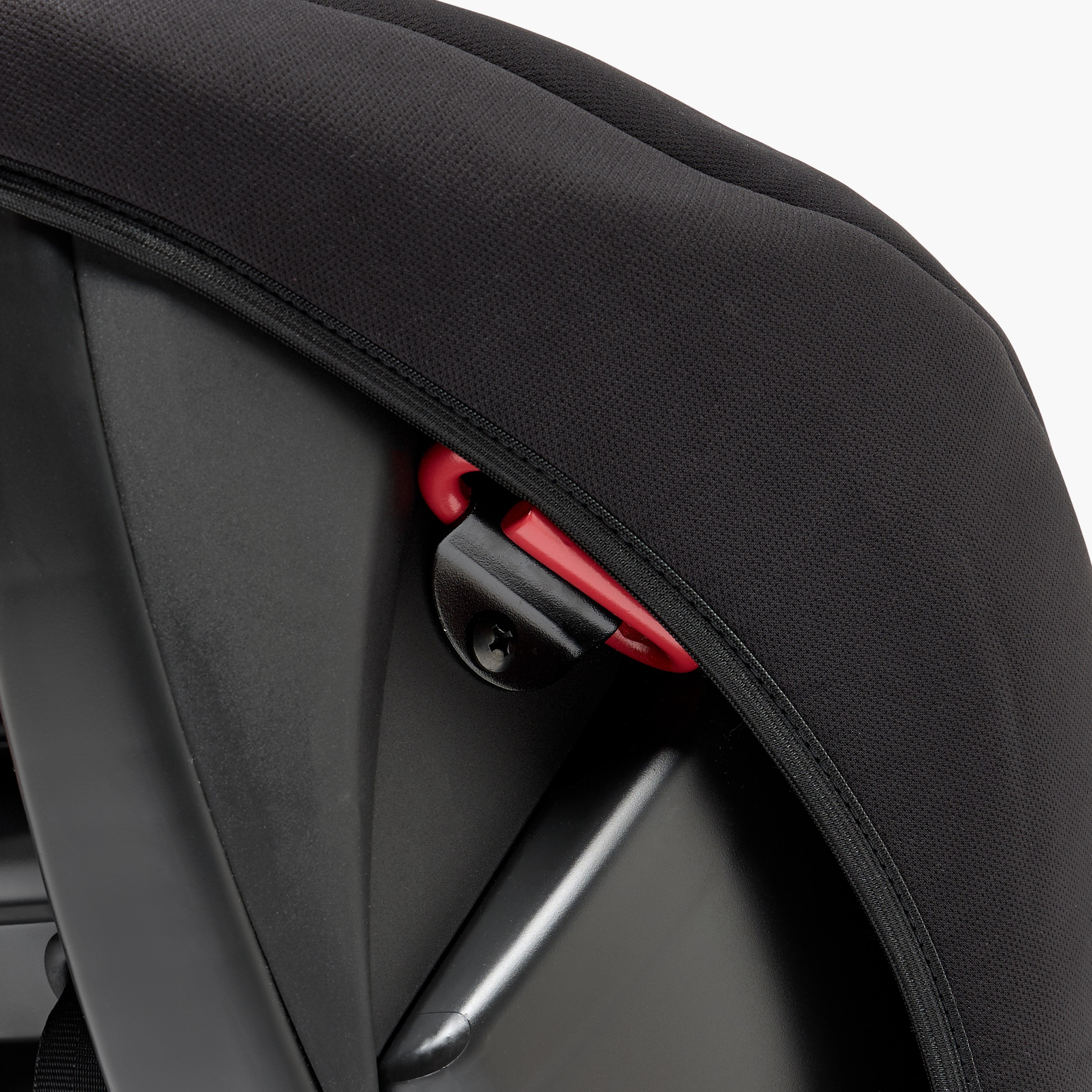 مقعد سيارة تشالنجر قابل للتحويل مع حماية من الصدمات الجانبية ونظام حزام الأمان من جونيورز-baby-gear-carseats-image-2