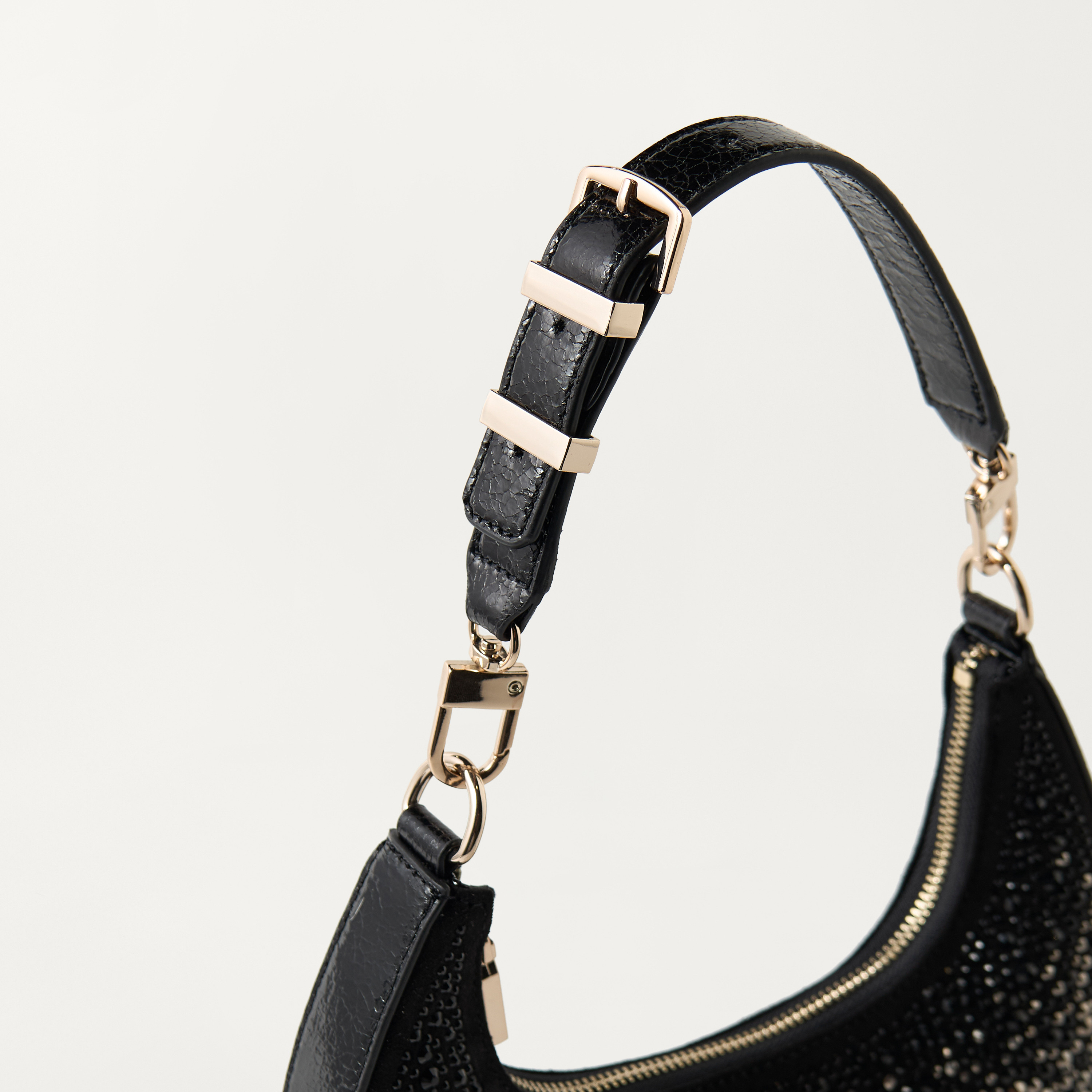 شنطة هوبو مزينة بسحاب إغلاق من جيس-women-bagsandwallets-handbags-image-4