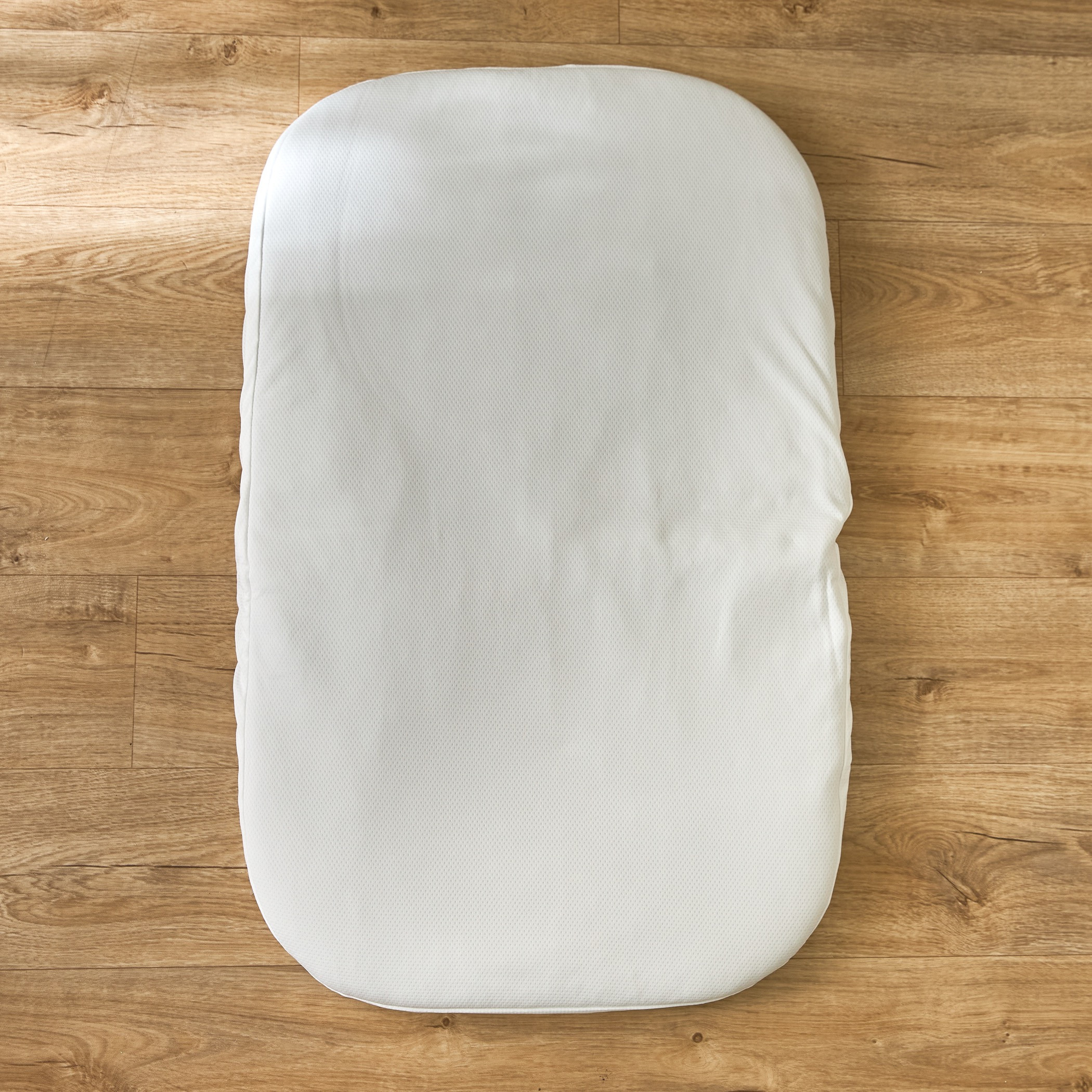 Juniors Drew Foldable Rocking Bassinet with Music and Vibration-baby-nursery-furniture-cribsandbeds-bassinets-image-12