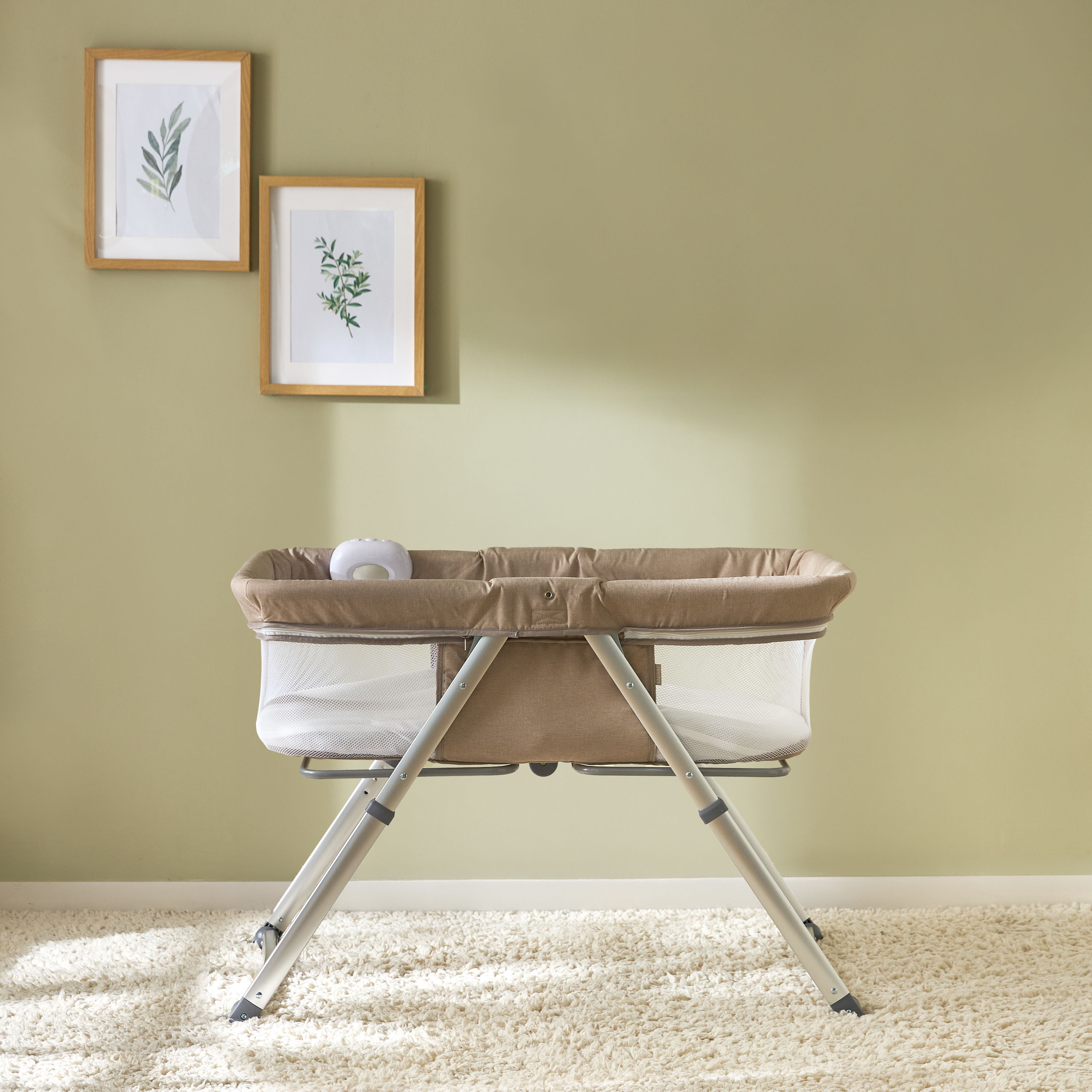 Juniors Drew Foldable Rocking Bassinet with Music and Vibration-baby-nursery-furniture-cribsandbeds-bassinets-image-4