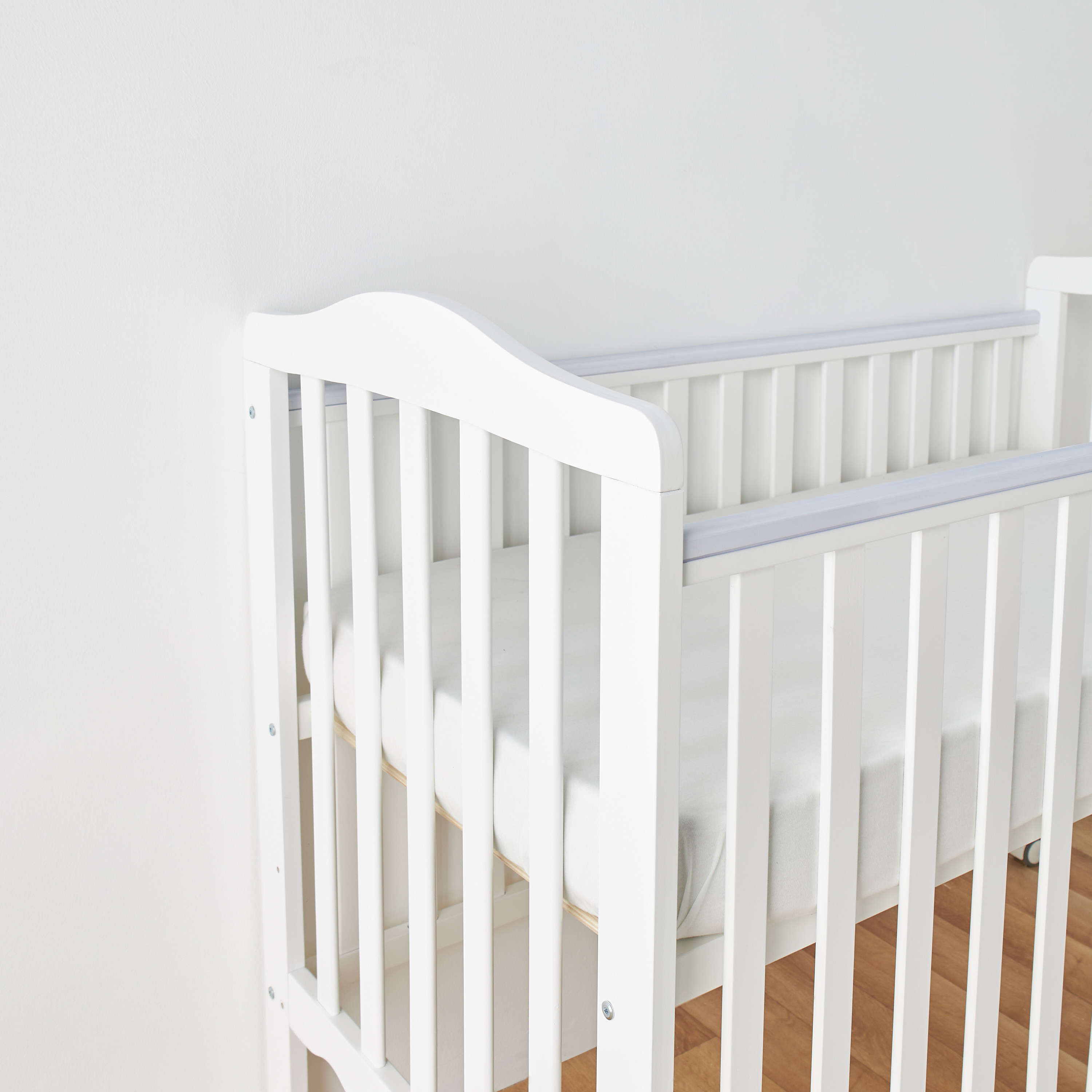 Juniors Roman Crib with Adjustable Side Rails (Up to 3 years)-baby-nursery-furniture-cribsandbeds-babycribs-image-7