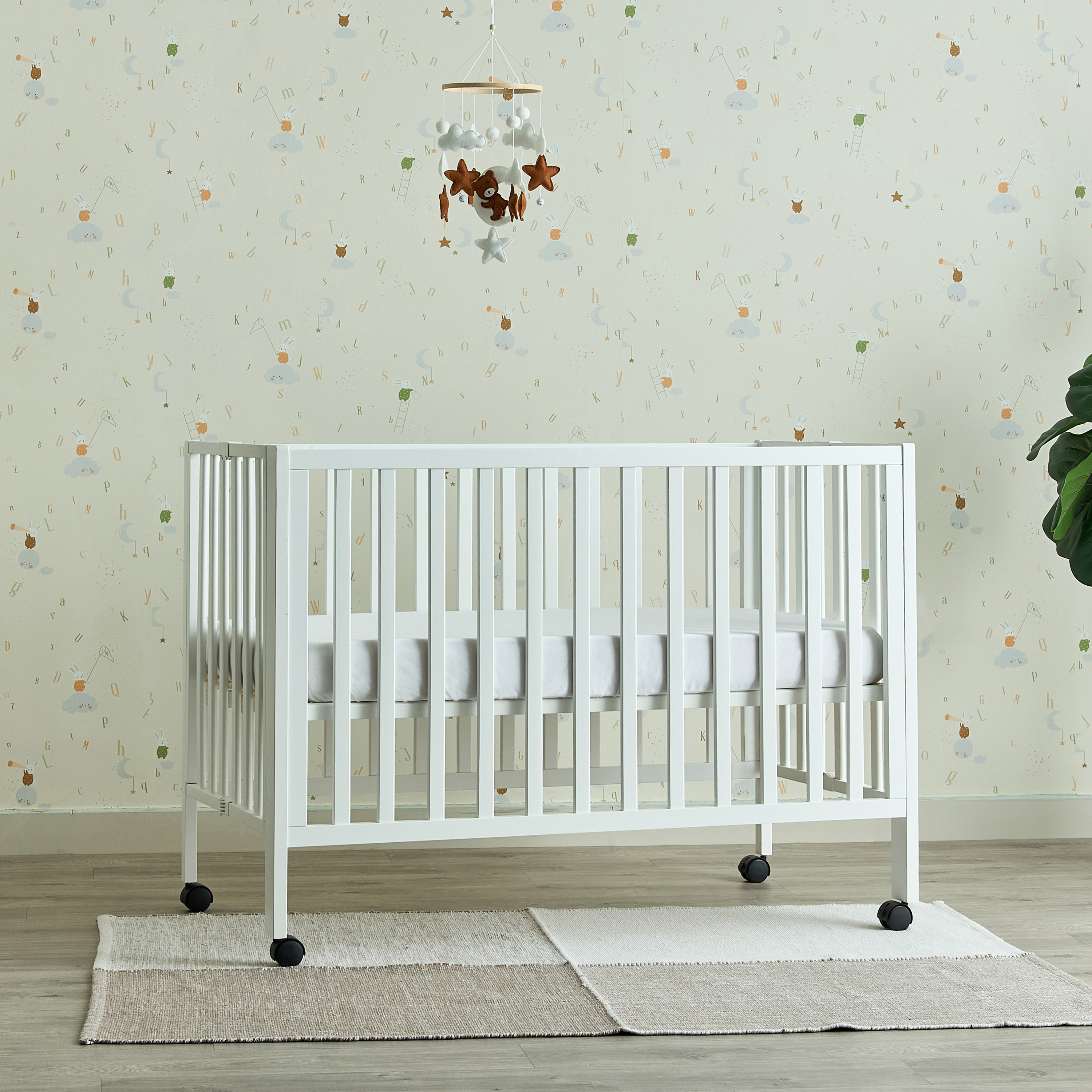 Juniors Sarah Foldable Crib-baby-nursery-furniture-cribsandbeds-babycribs-image-3