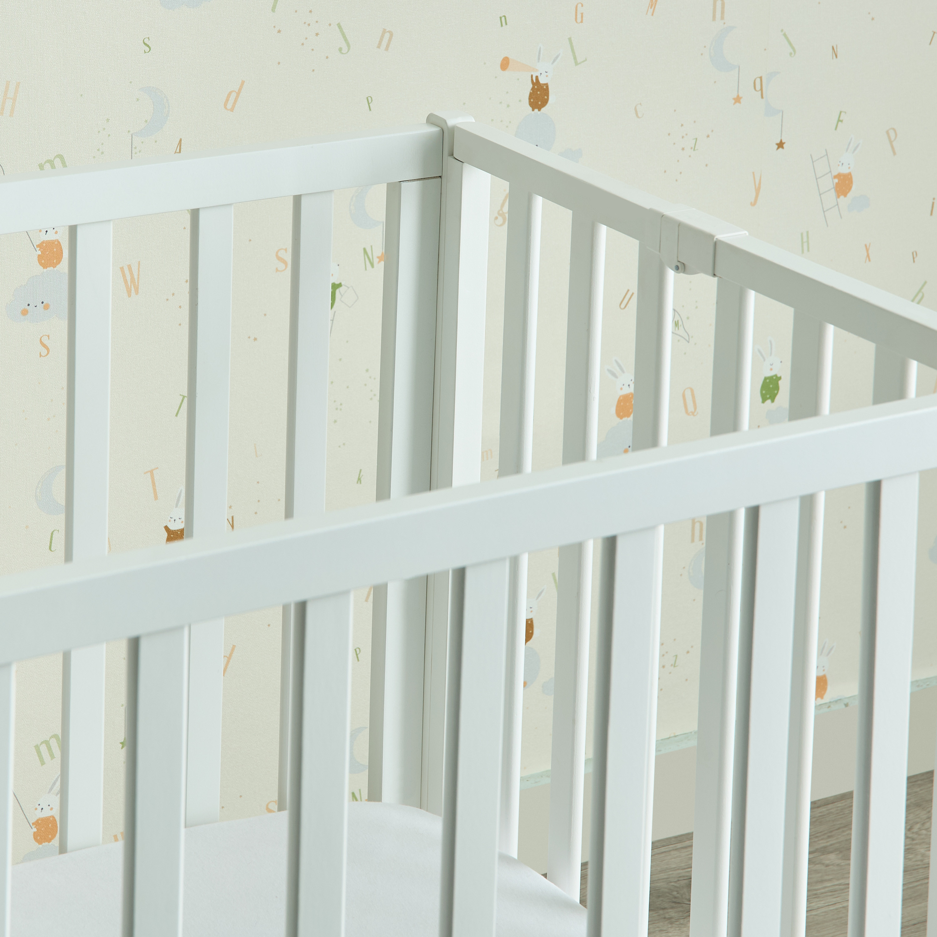 Juniors Sarah Foldable Crib-baby-nursery-furniture-cribsandbeds-babycribs-image-6