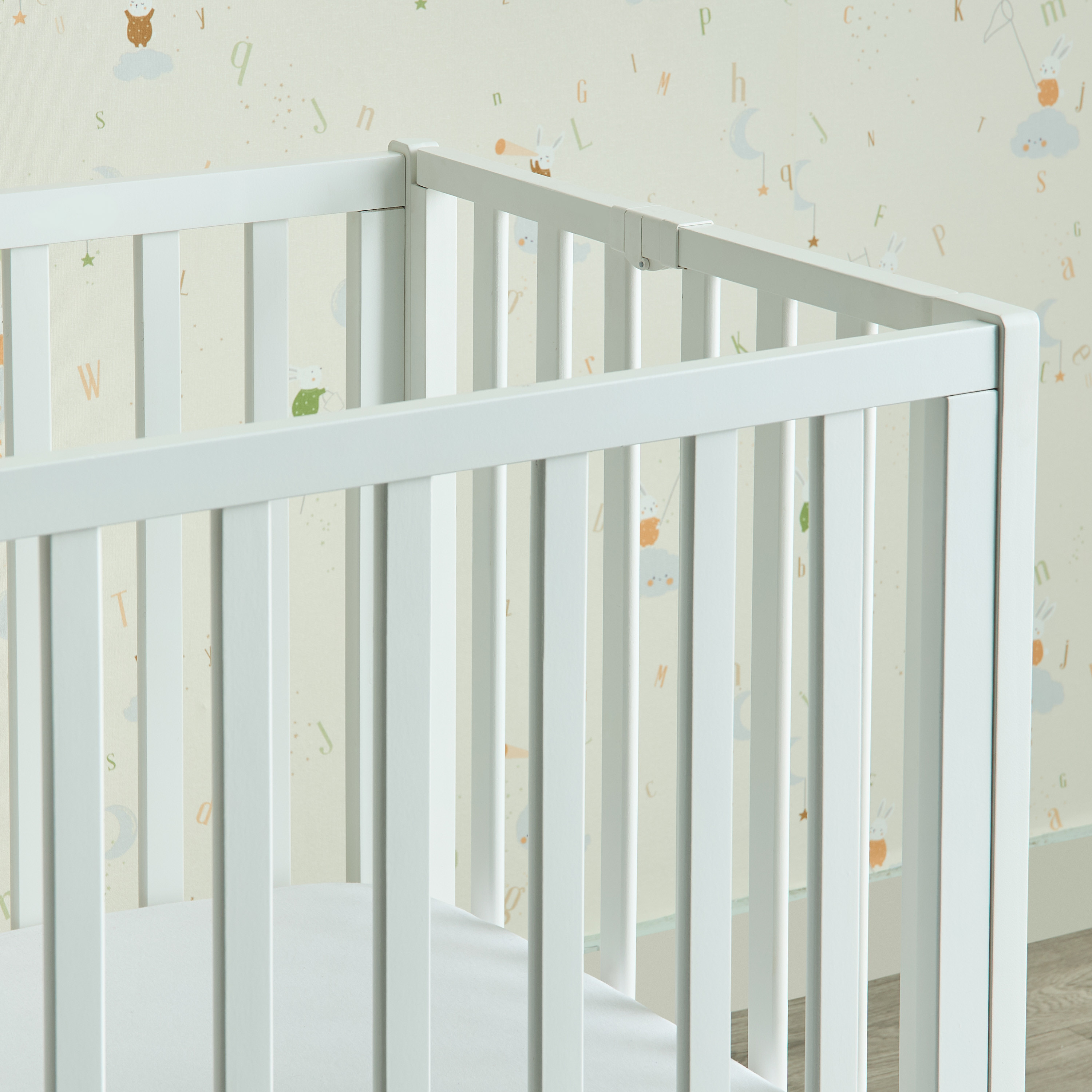 Juniors Sarah Foldable Crib-baby-nursery-furniture-cribsandbeds-babycribs-image-7