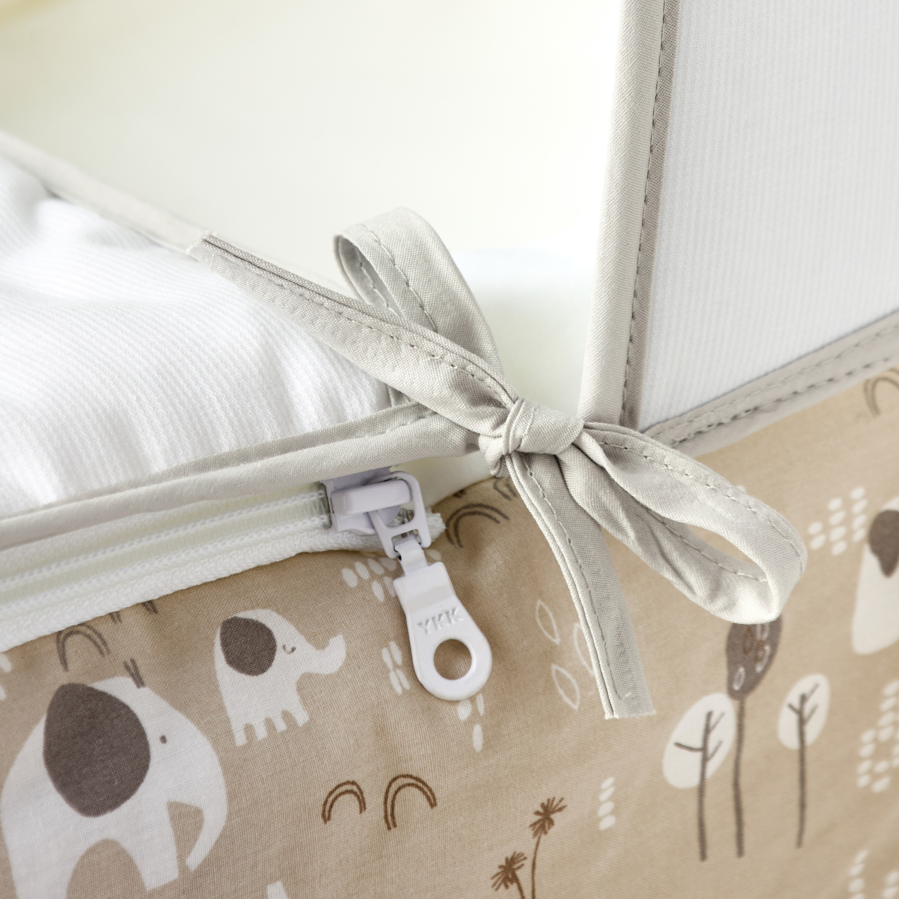 Juniors Jesse Printed Carry Cot with Canopy-baby-nursery-furniture-mosesbaskets-image-7