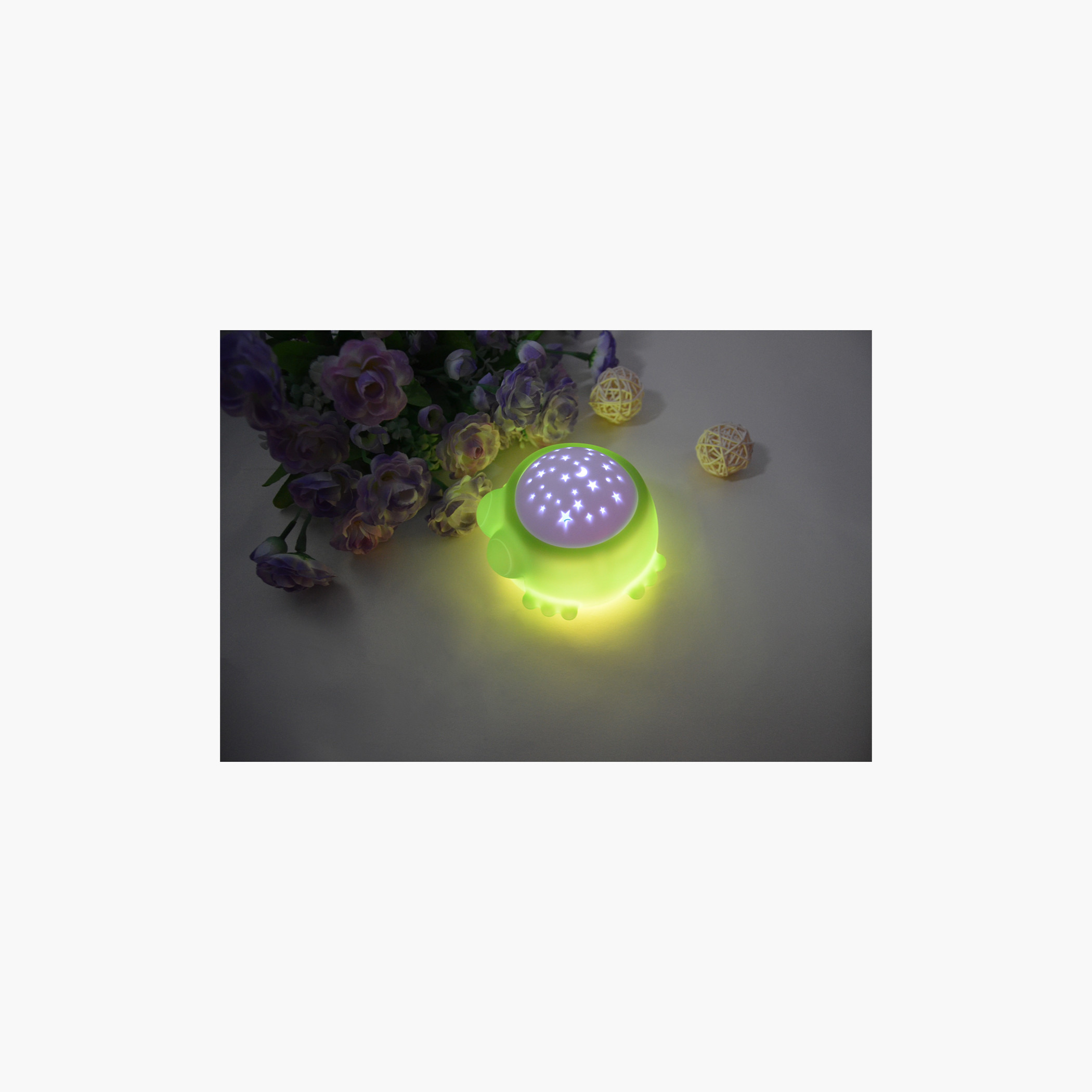 Juniors Frog Nightlight and Projector-baby-nursery-roomdecor-image-1