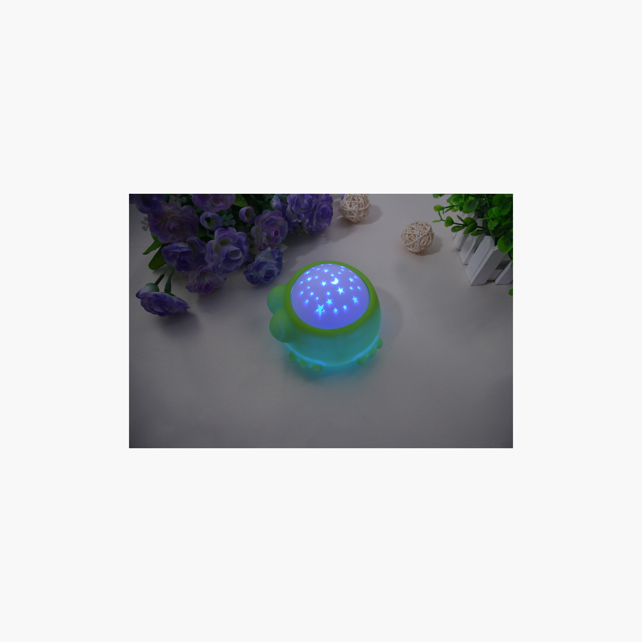 Juniors Frog Nightlight and Projector-baby-nursery-roomdecor-image-12