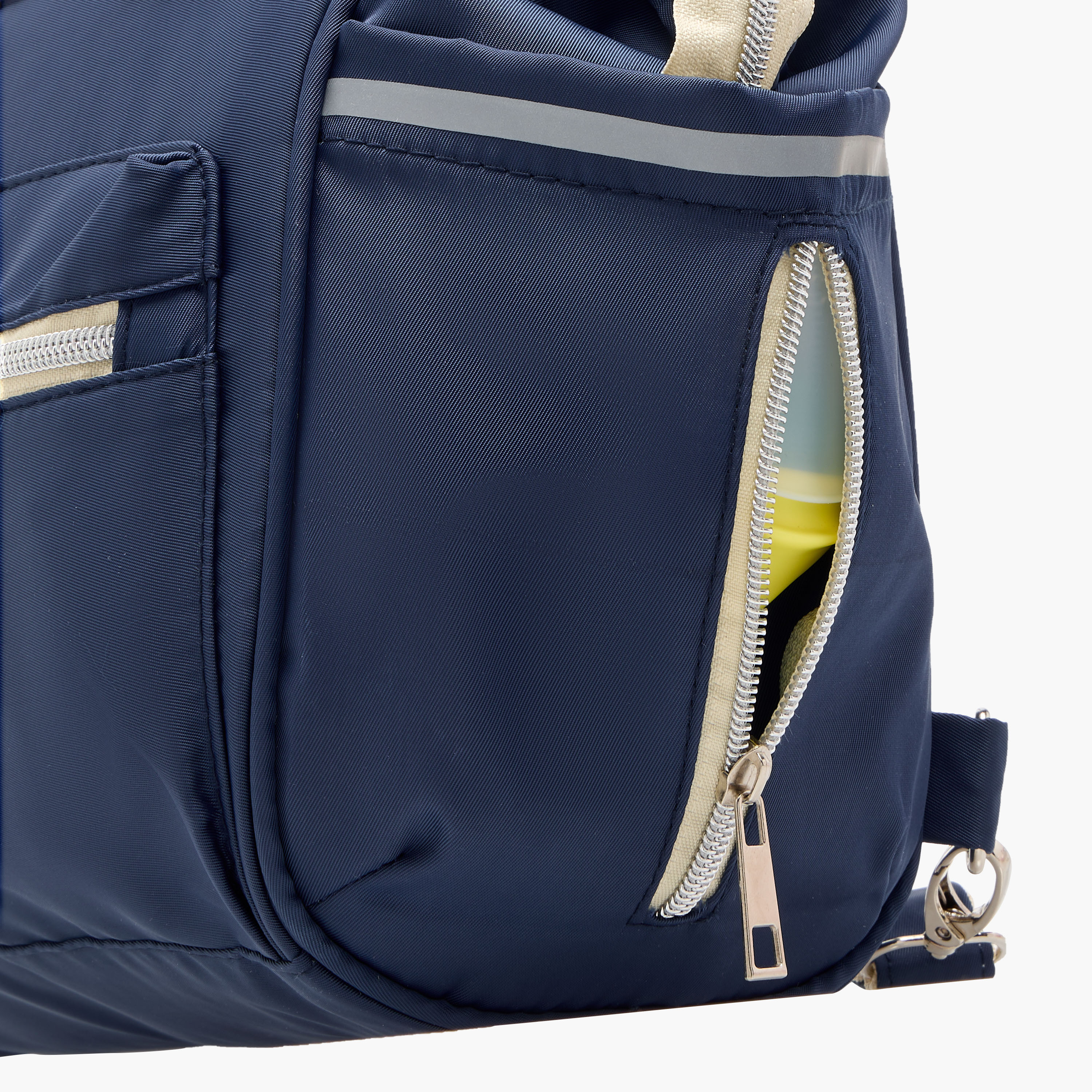 شنطة حفاضات سادة بسحّاب إغلاق ومقابض مزدوجة  من جونيورز-baby-gear-diaperbags-image-9