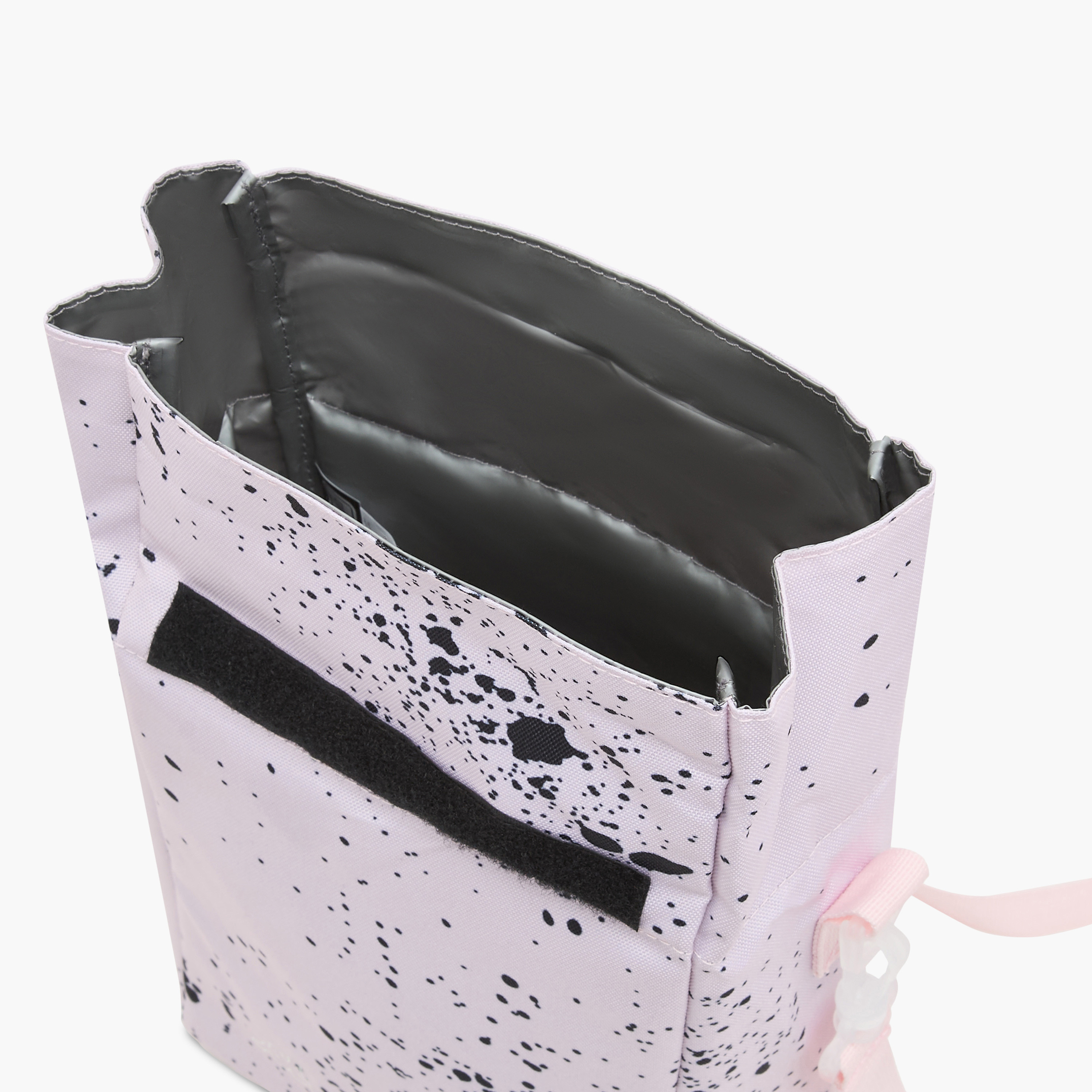 شنطة غداء بطبعات مع سحاب إغلاق من كابا-school-lunchessentials-lunchbags-image-1