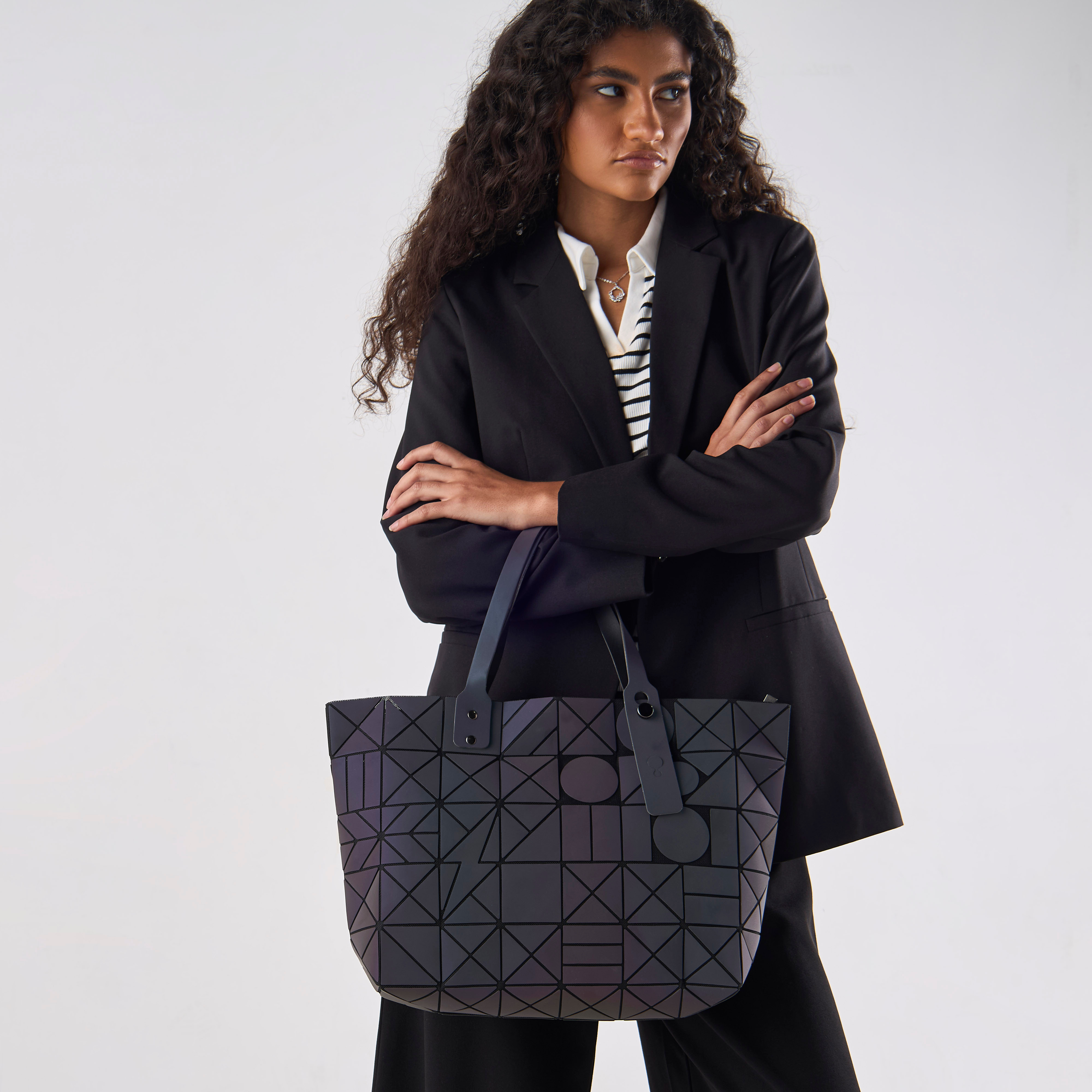 Mistotes Geometric Embossed Tote Bag with Handles and Zip Closure-women-bagsandwallets-handbags-image-2