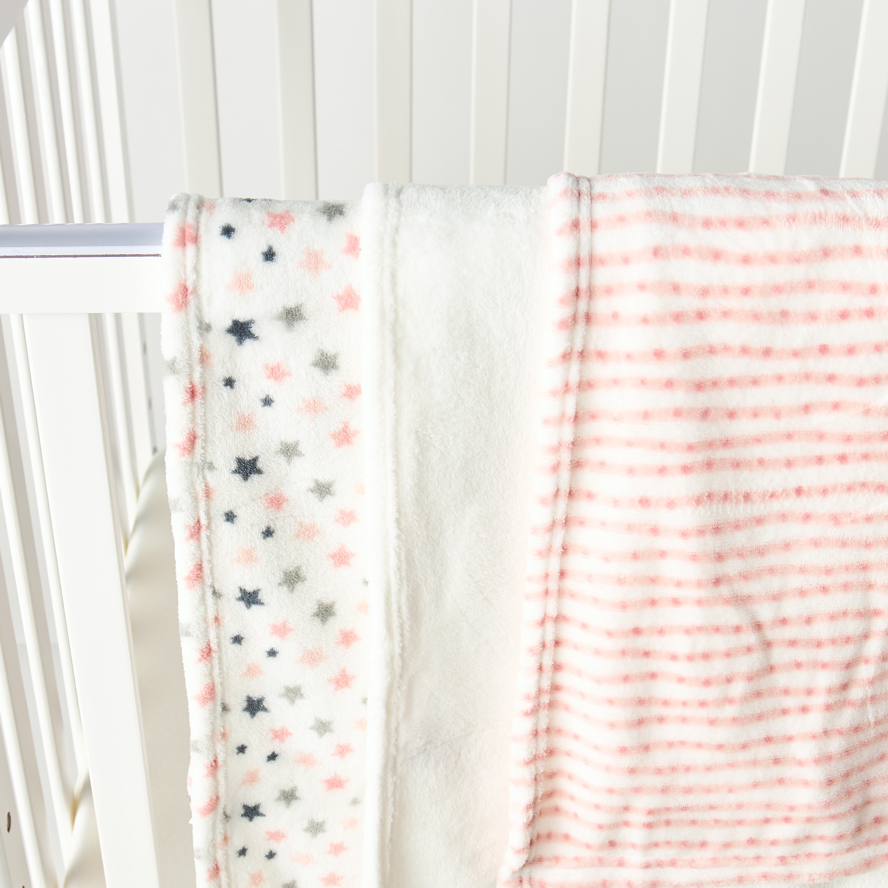 Juniors 3-Piece Assorted Coral Fleece Raschel Blanket Set - 76x102 cm-baby-nursery-blanketsandswaddles-blanketsandquilts-image-2