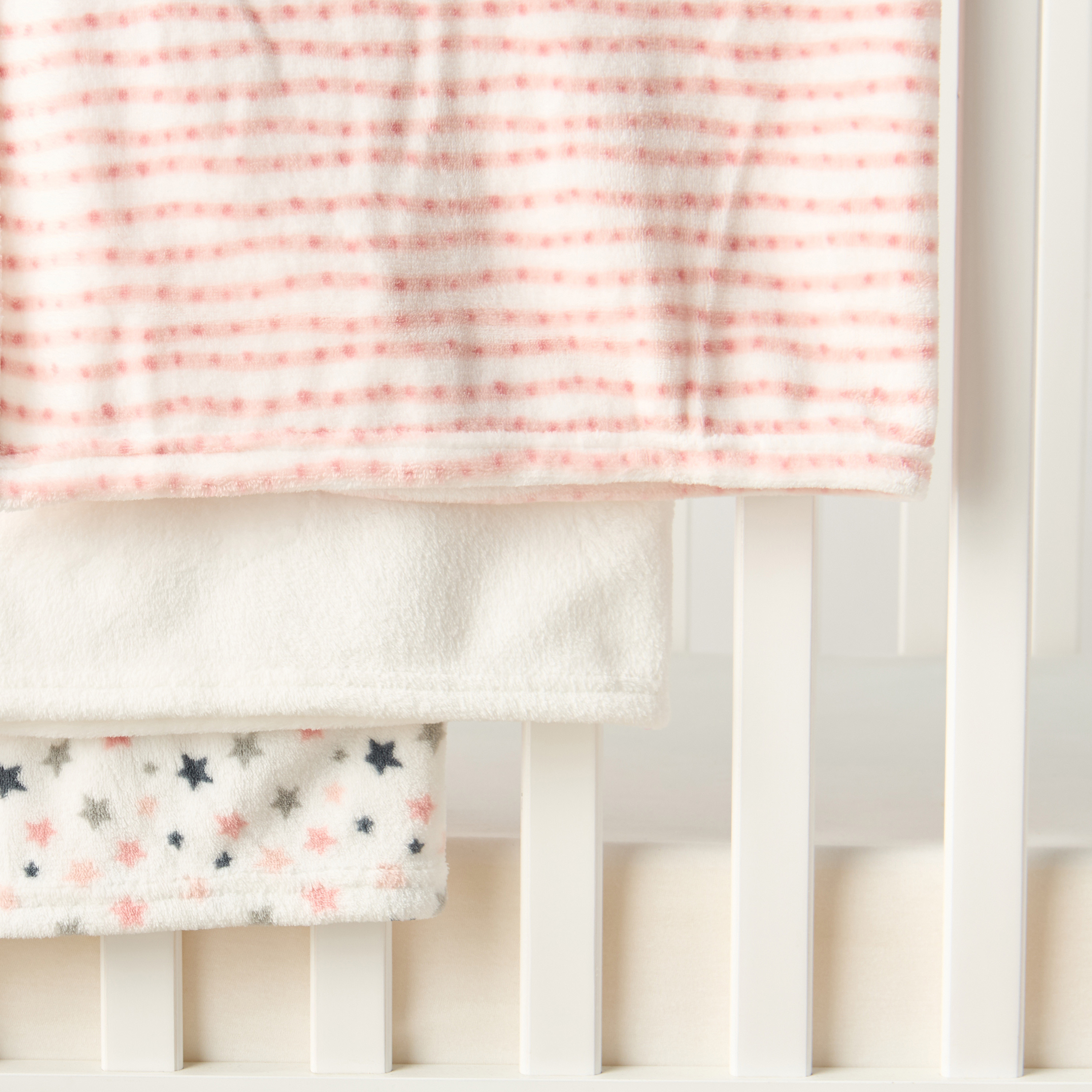 Juniors 3-Piece Assorted Coral Fleece Raschel Blanket Set - 76x102 cm-baby-nursery-blanketsandswaddles-blanketsandquilts-image-3