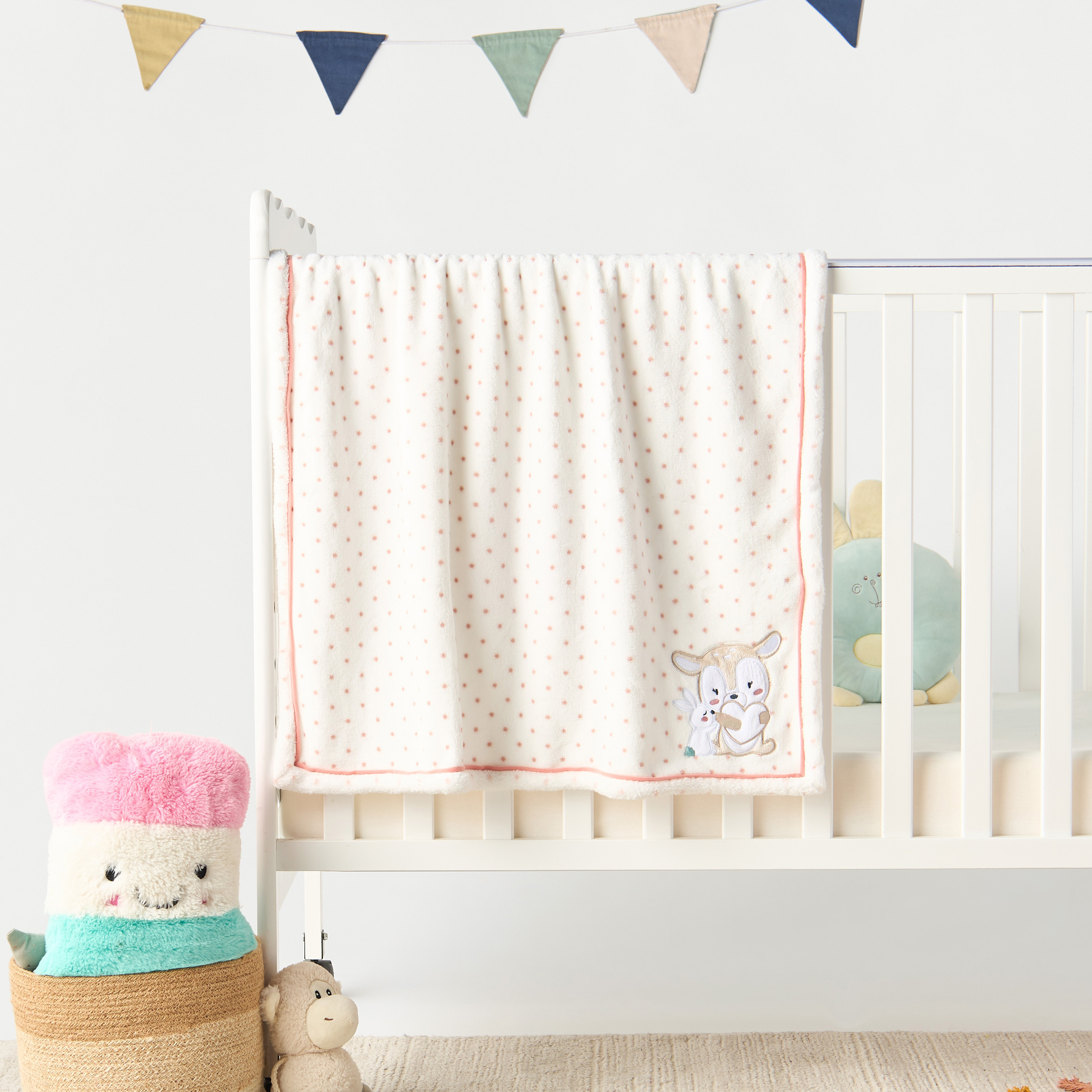 بطانية راشيل من الصوف المرجاني بزخارف أرنب وغزال من جونيورز - 76×102 سم-baby-nursery-blanketsandswaddles-blanketsandquilts-image-1
