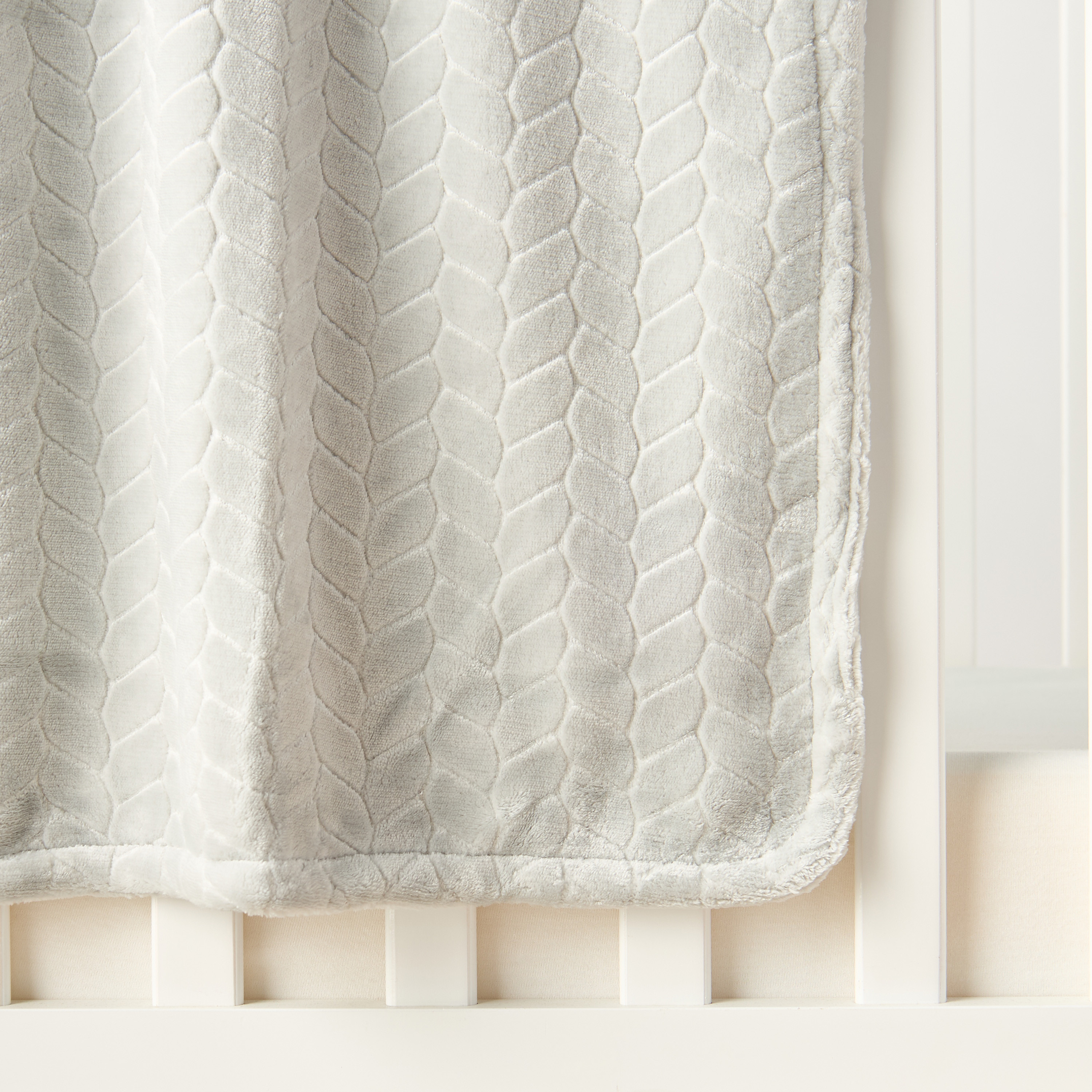 Juniors Textured Flannel Raschel Blanket - 76x102 cm-baby-nursery-blanketsandswaddles-blanketsandquilts-image-3