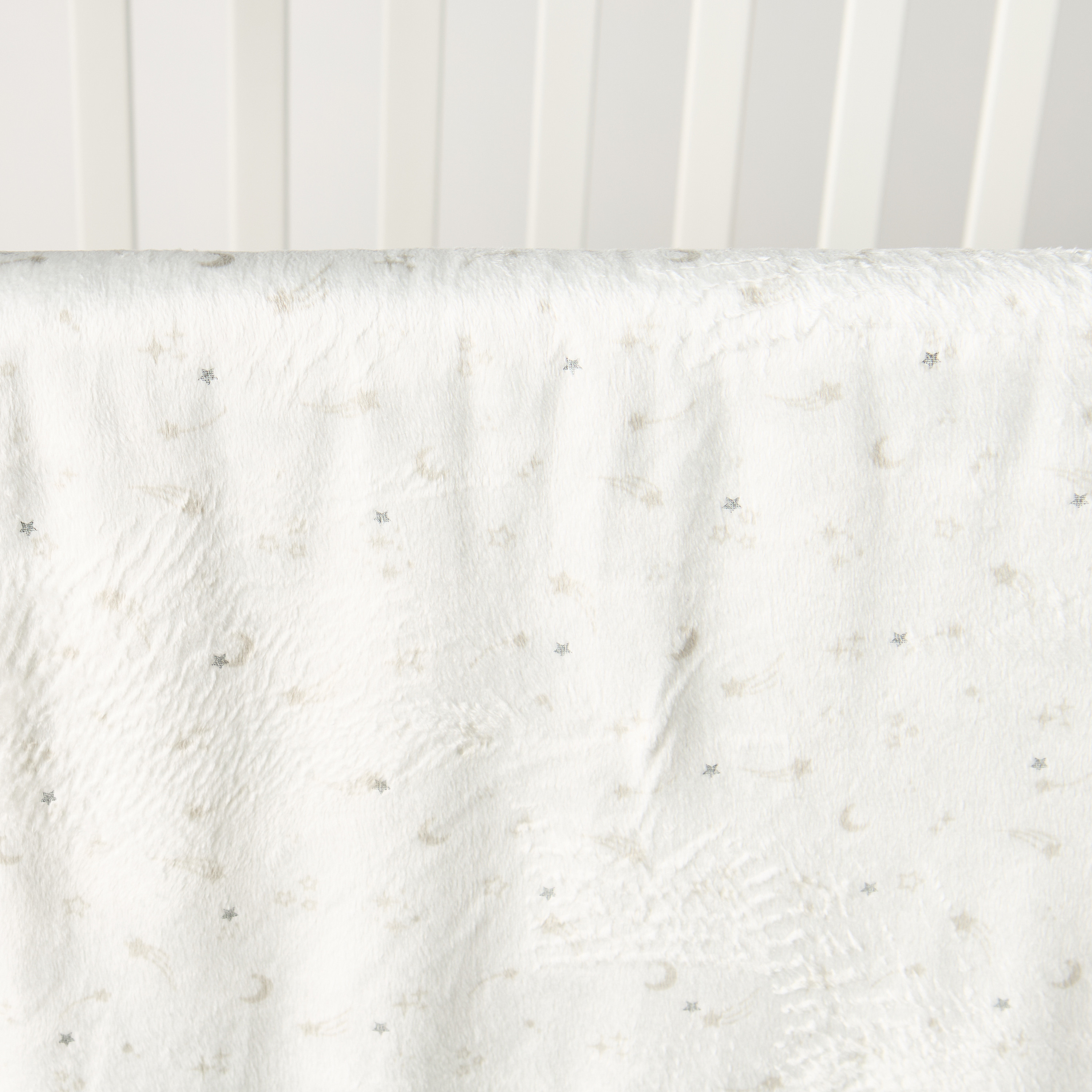 Juniors Printed Velboa Raschel Blanket - 76x102 cm-baby-nursery-blanketsandswaddles-blanketsandquilts-image-2
