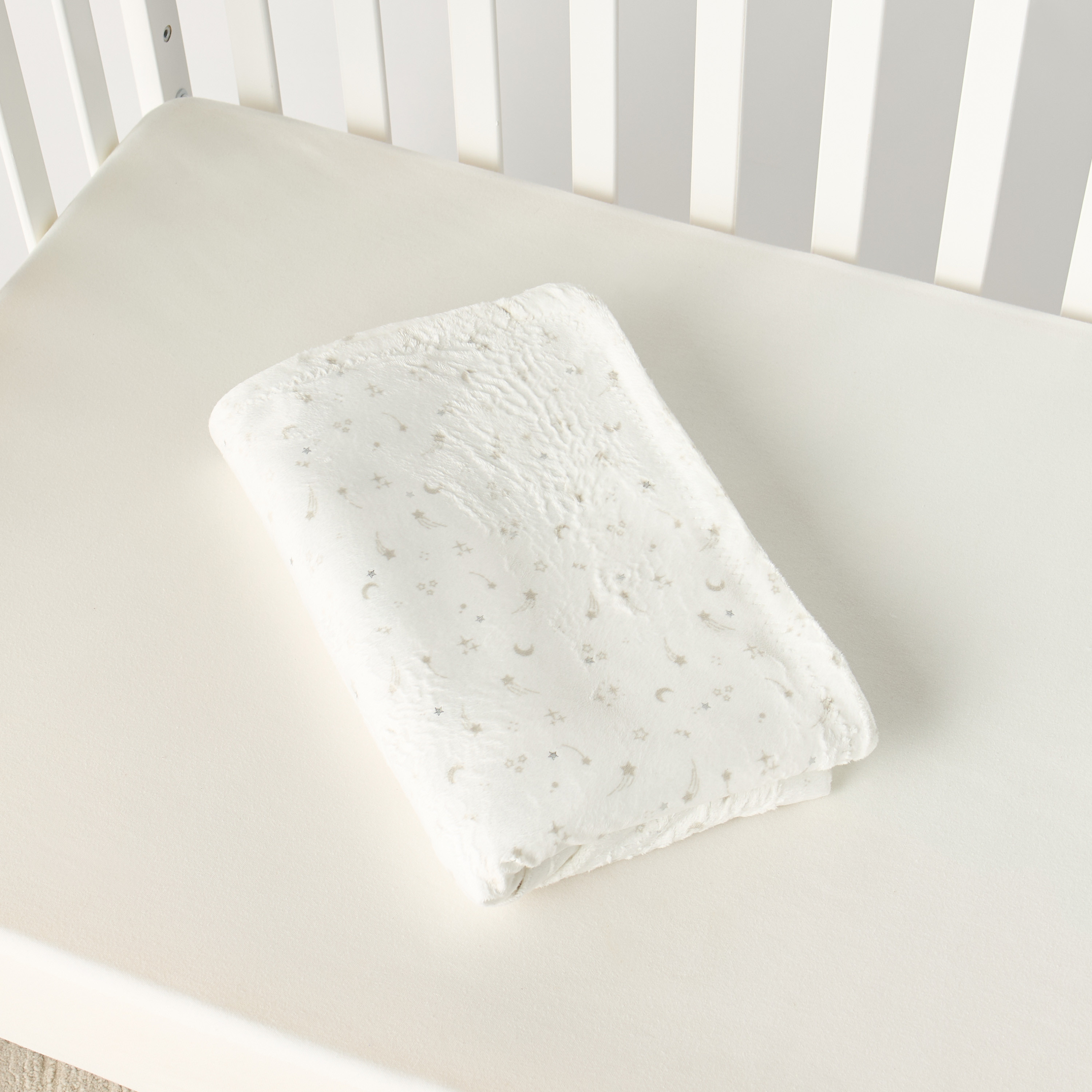 Juniors Printed Velboa Raschel Blanket - 76x102 cm-baby-nursery-blanketsandswaddles-blanketsandquilts-image-5