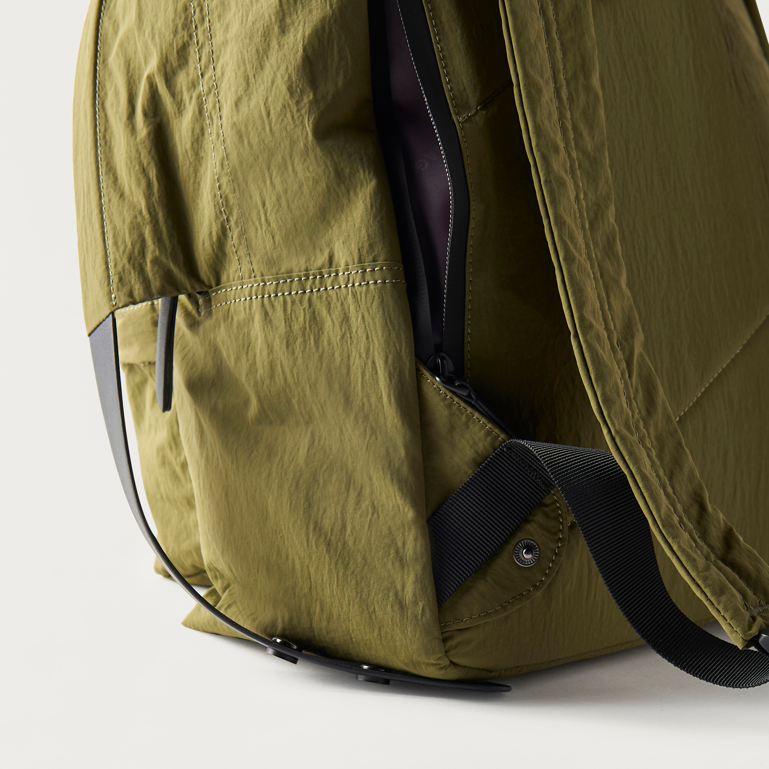 Bagco Solid Backpack with Adjustable Straps and Zip Closure - 38x13x40 cms-women-bagsandwallets-backpacks-image-4