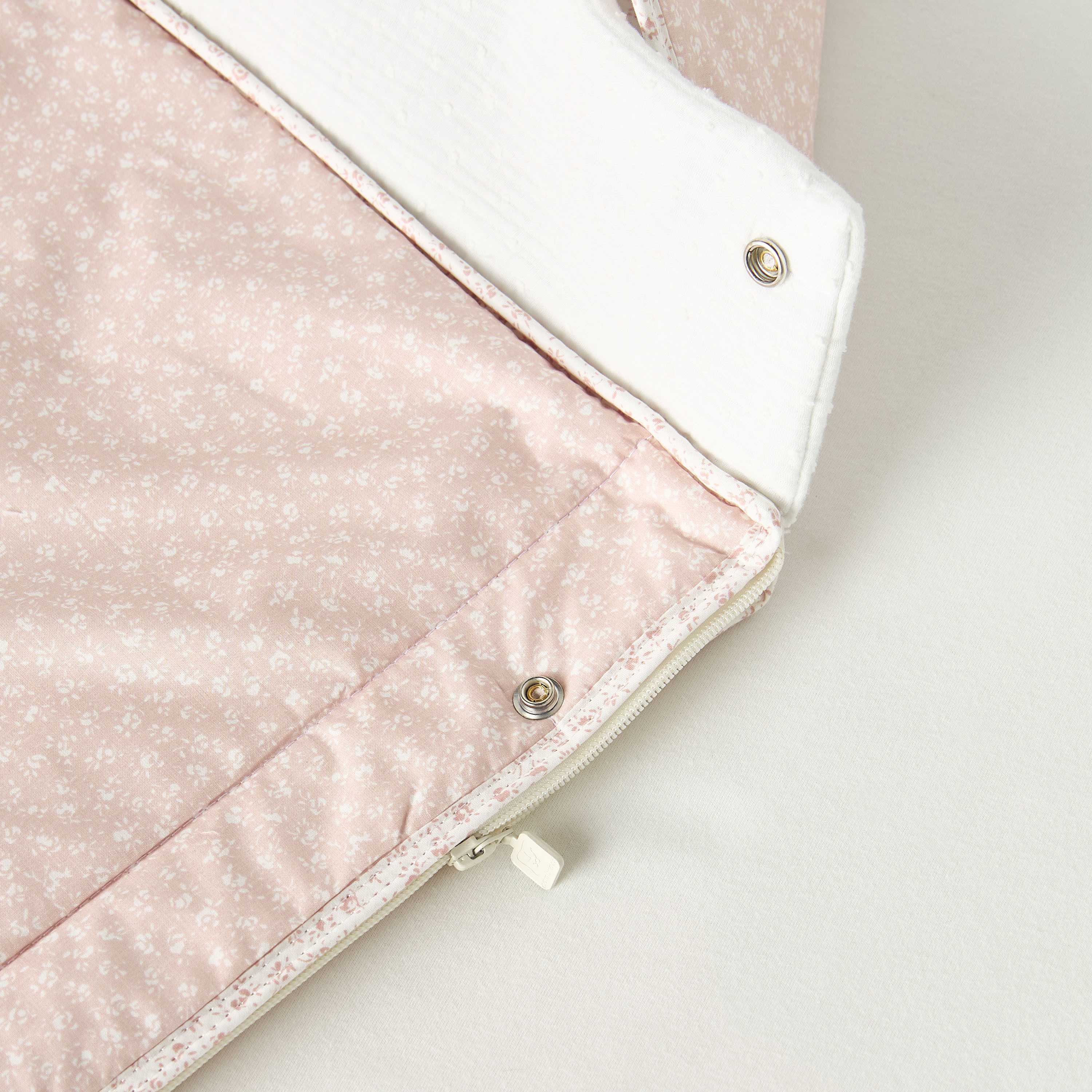 Cambrass All-Over Print Nest Clips-baby-nursery-blanketsandswaddles-swaddlesandsleepingbags-image-5