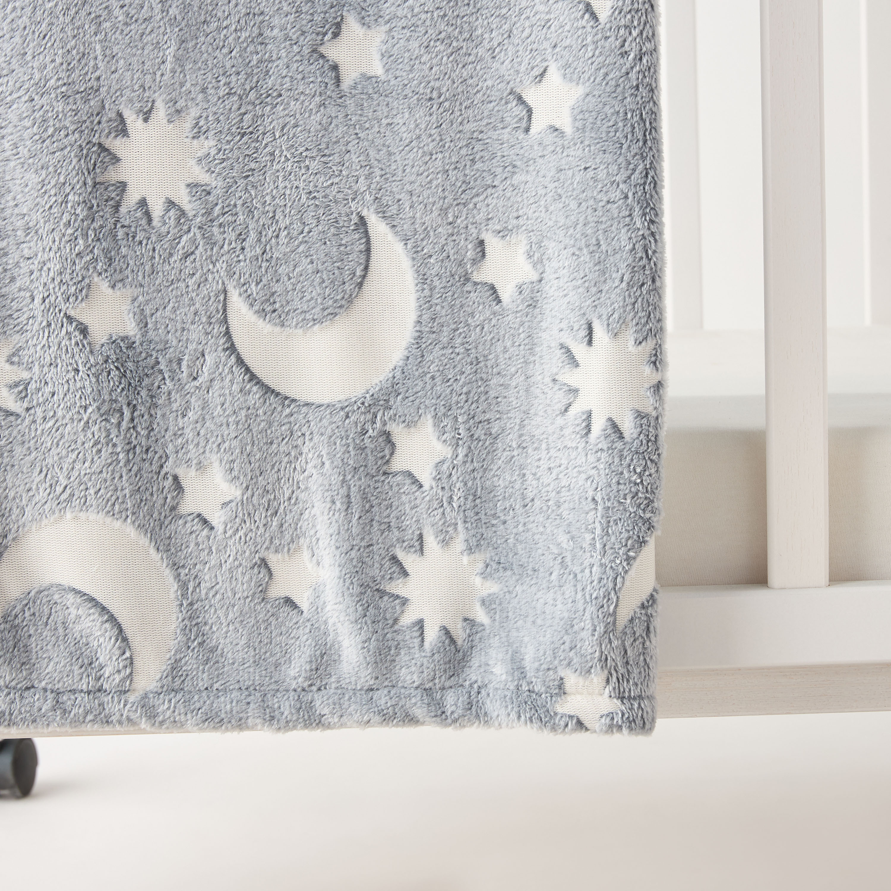 Juniors Star and Moon Textured Glow-in-the-Dark Raschel Blanket - 100x150 cm-baby-nursery-blanketsandswaddles-blanketsandquilts-image-3