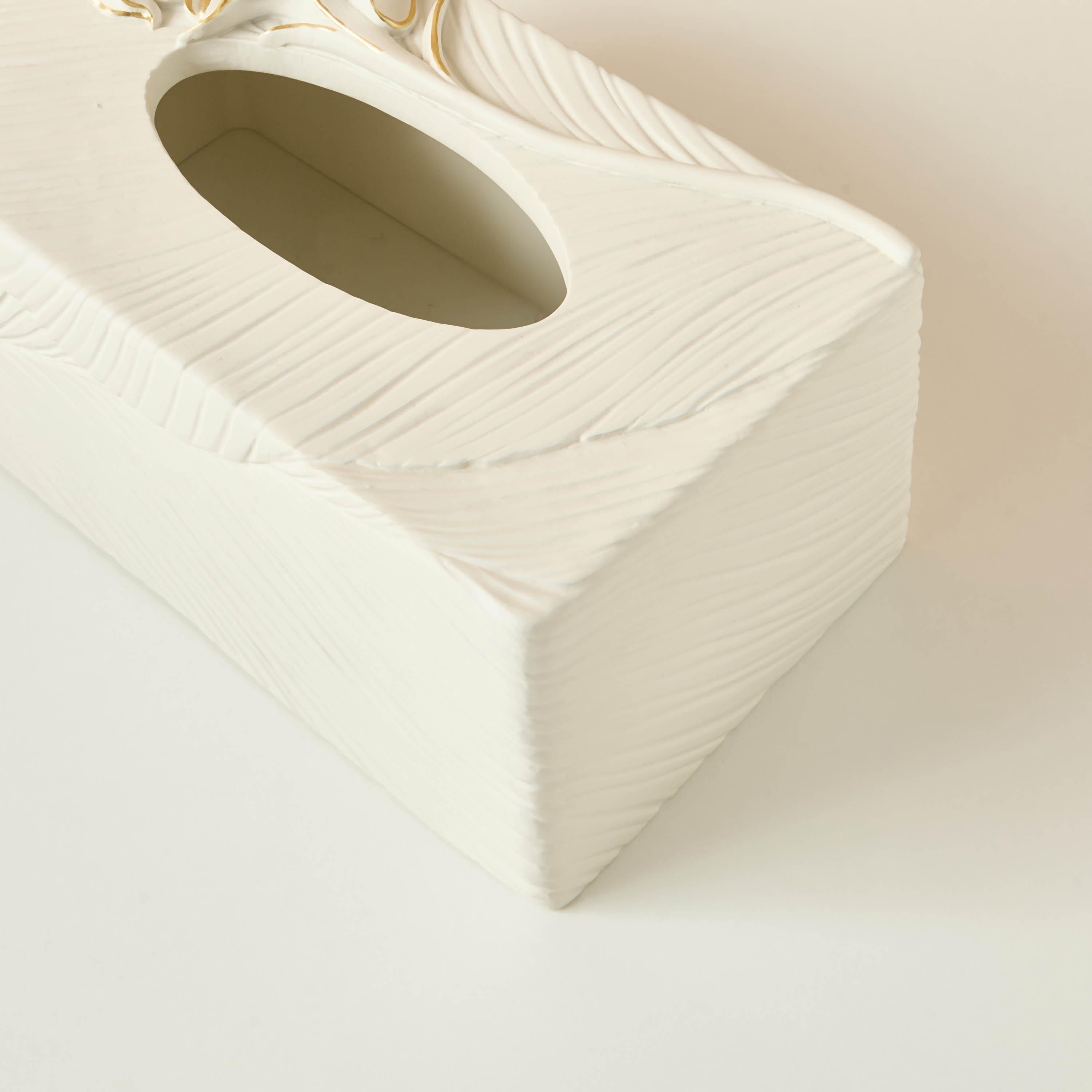 صندوق مناديل بتفاصيل زهرية-household-bathandlaundry-bathaccessories-bathaccessorysets-image-5
