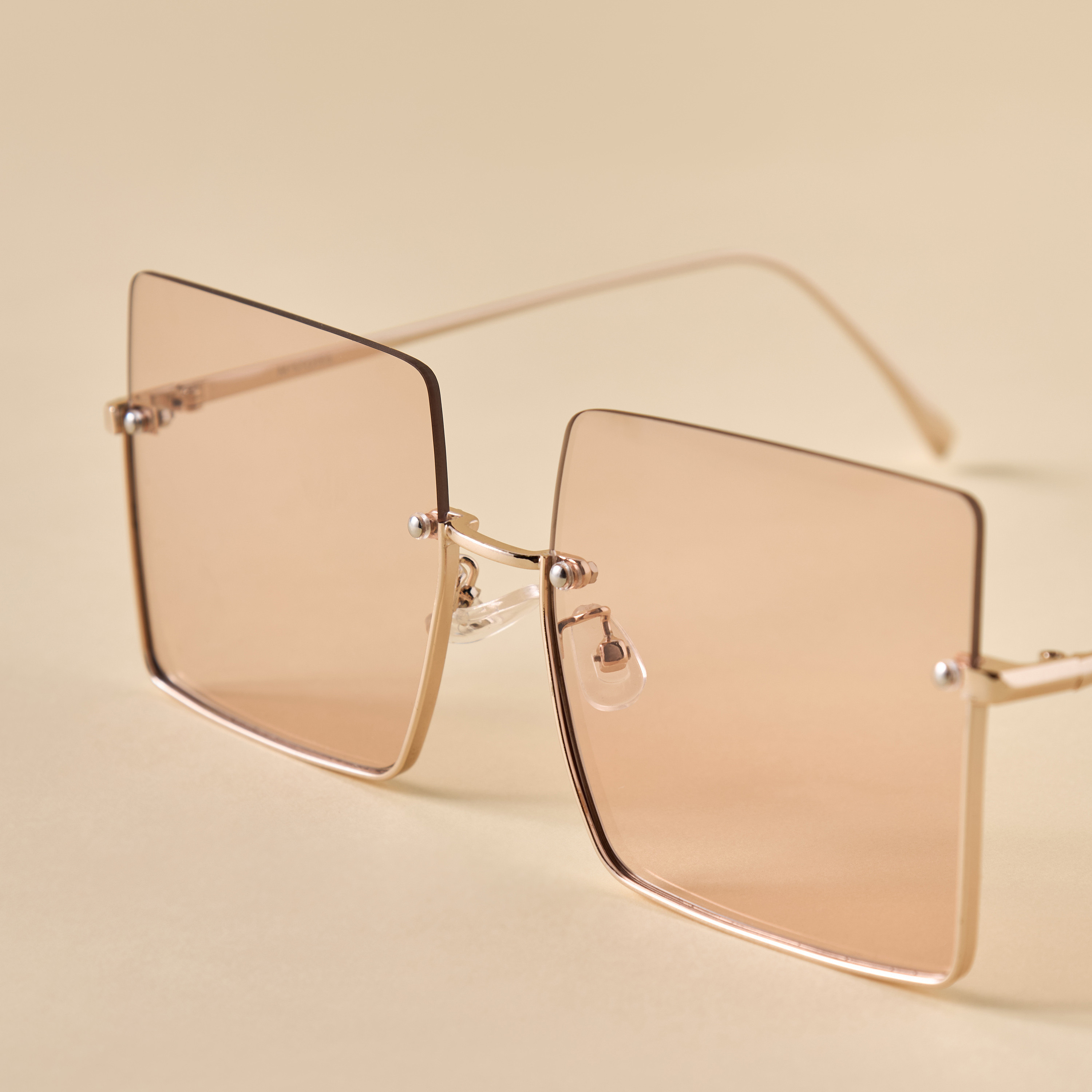 نظارة شمسيّة بعدسات ملونة ووسادات أنف-women-sunglasses-image-2