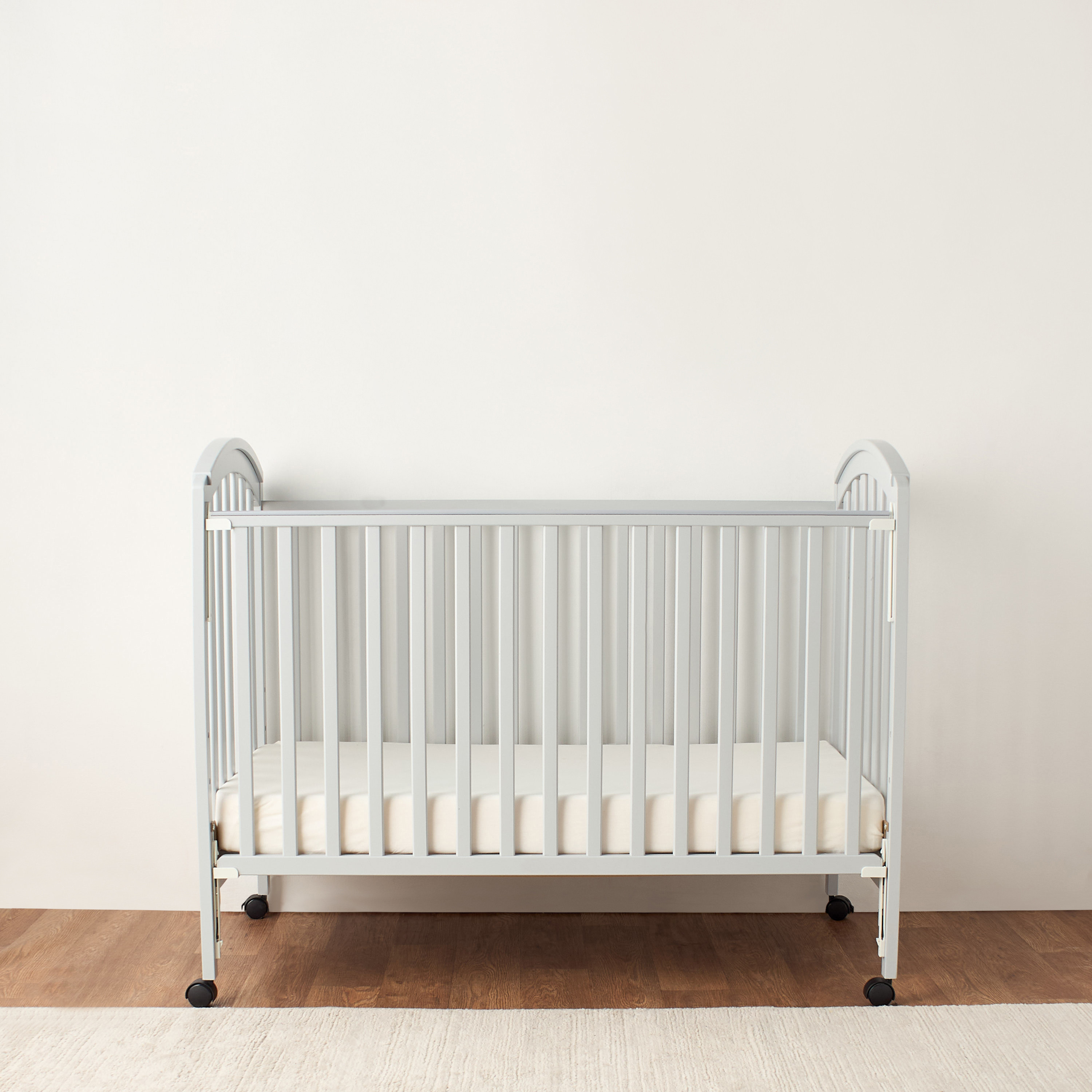 Juniors Capri Crib with Adjustable Height and Side Rails (Up to 3 years)-baby-nursery-furniture-cribsandbeds-babycribs-image-2