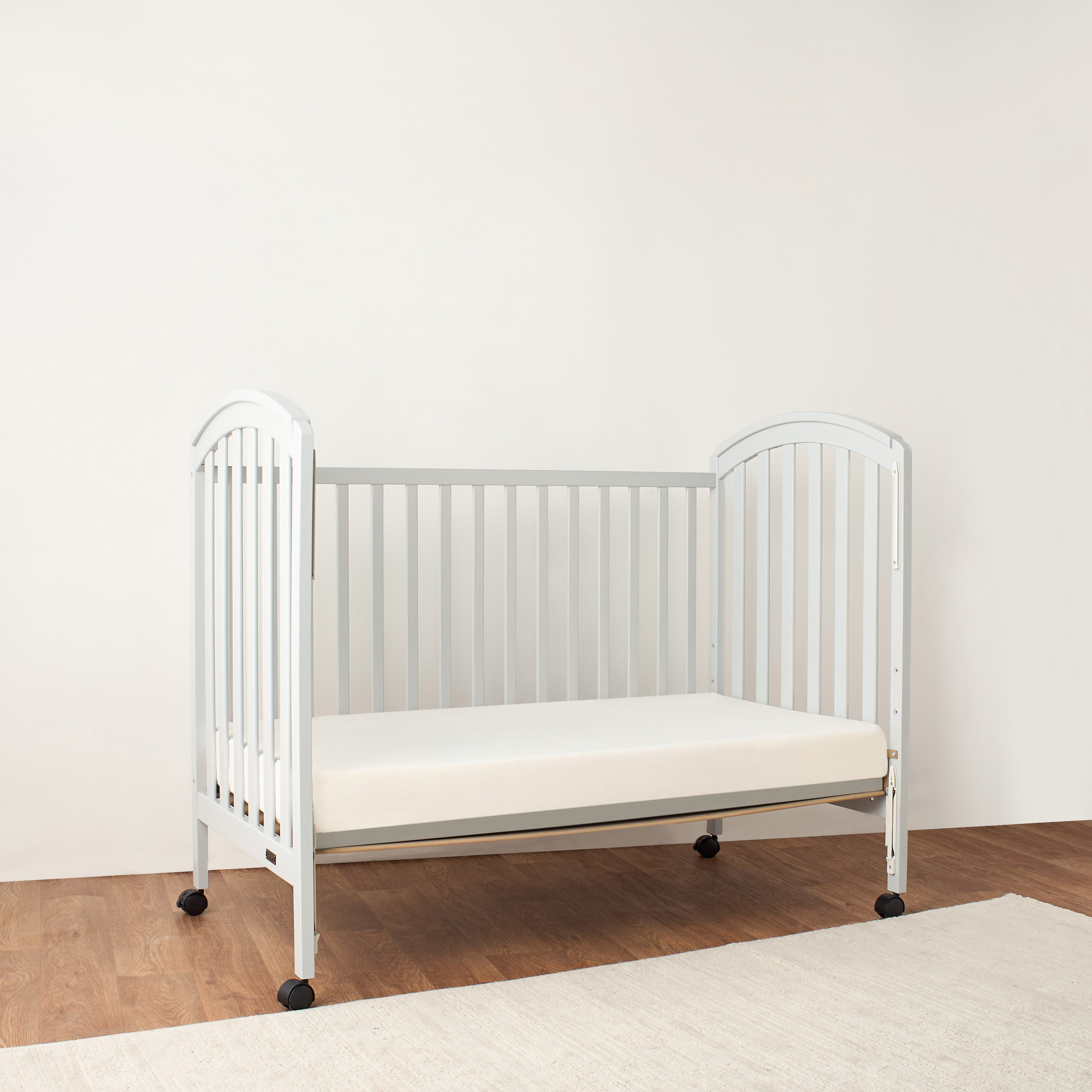 Juniors Capri Crib with Adjustable Height and Side Rails (Up to 3 years)-baby-nursery-furniture-cribsandbeds-babycribs-image-6