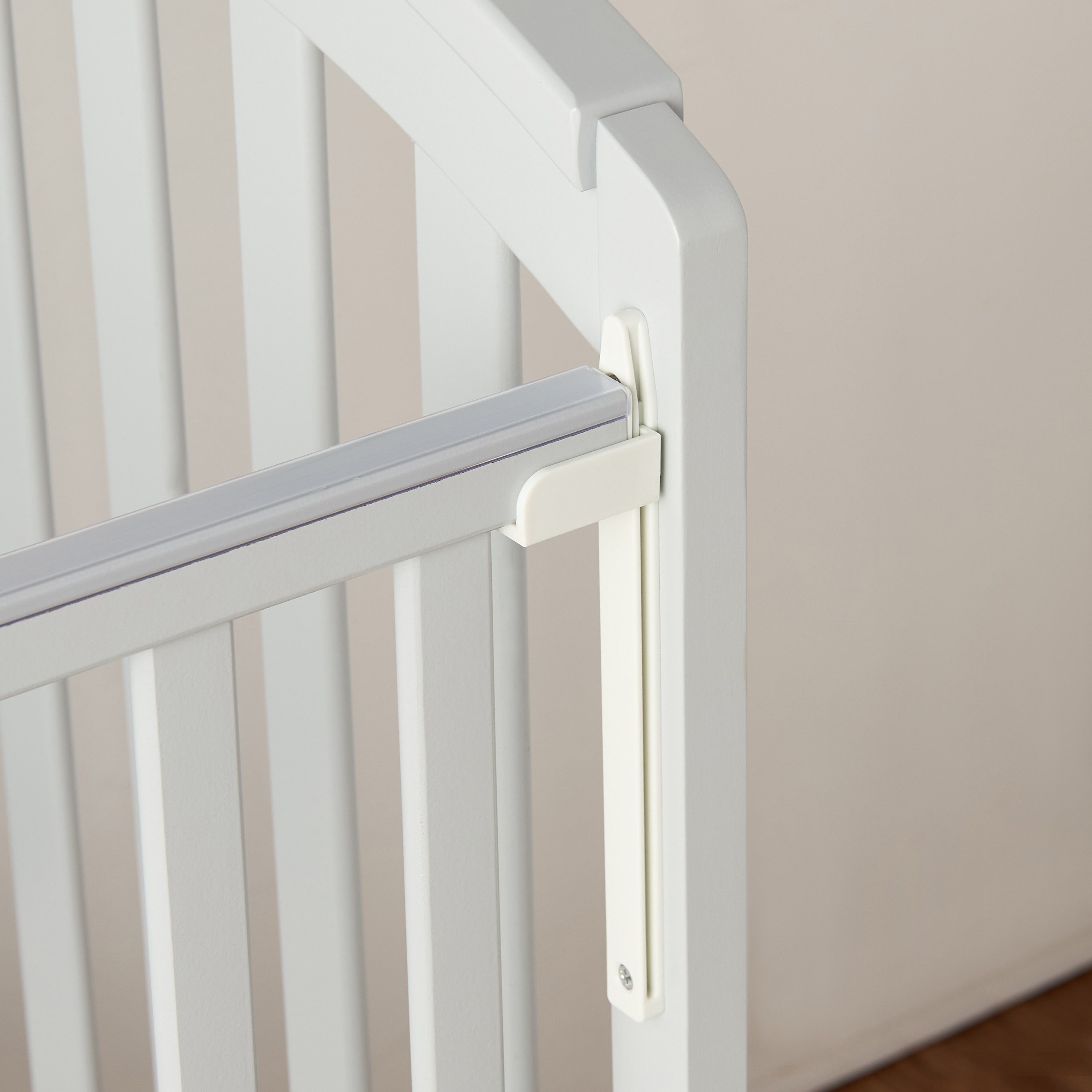 Juniors Capri Crib with Adjustable Height and Side Rails (Up to 3 years)-baby-nursery-furniture-cribsandbeds-babycribs-image-7