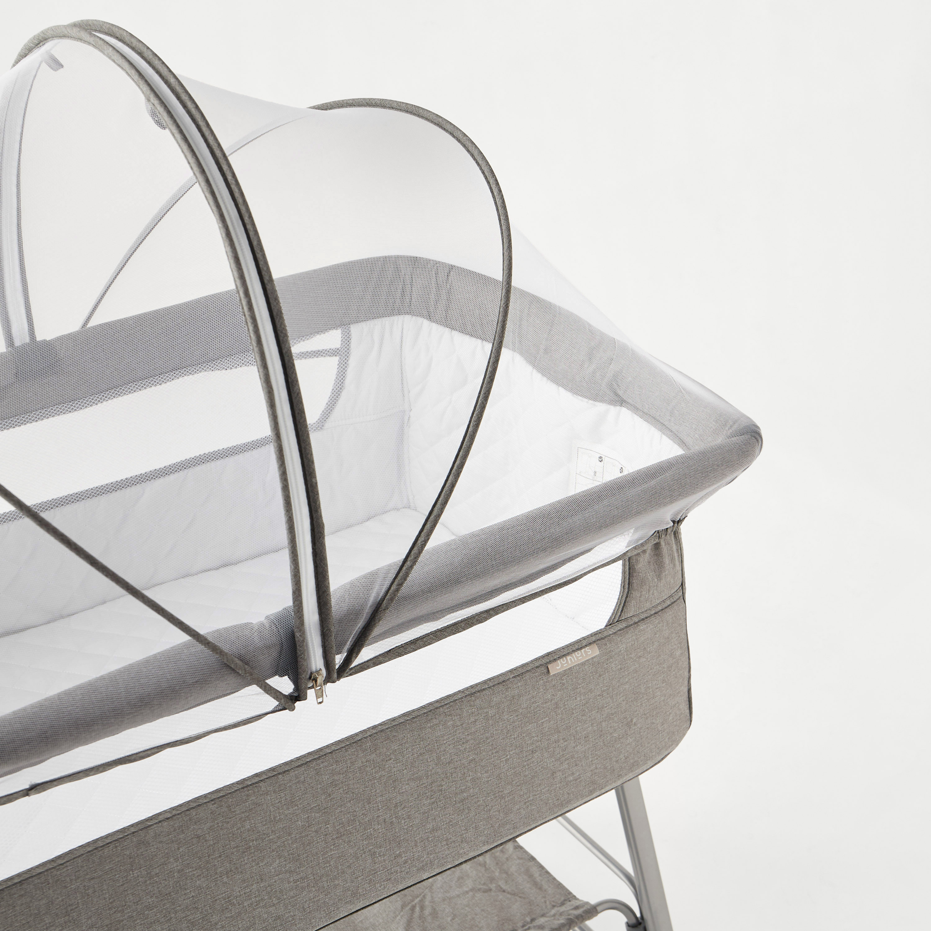 مهد رضّع بـ7 مستويات ارتفاع قابلة للتعديل بيرسي من جونيورز -baby-nursery-furniture-cribsandbeds-bassinets-image-11