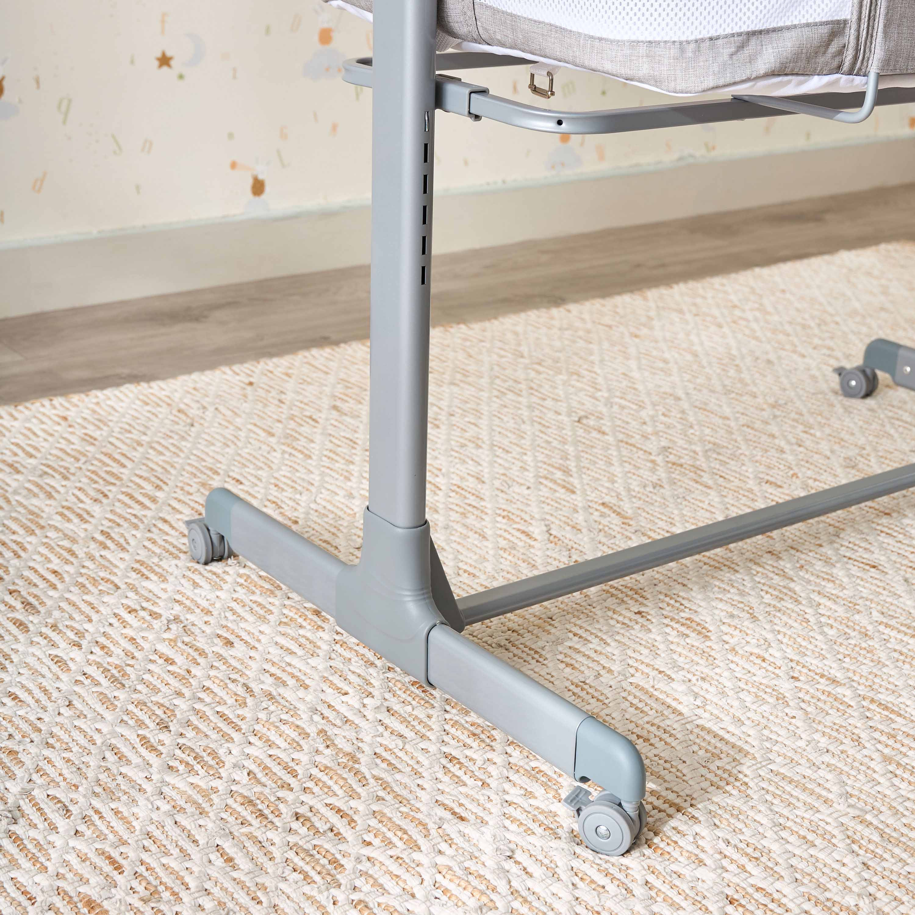 Juniors Baby Bassinet with Adjustable Height-baby-nursery-furniture-cribsandbeds-bassinets-image-12