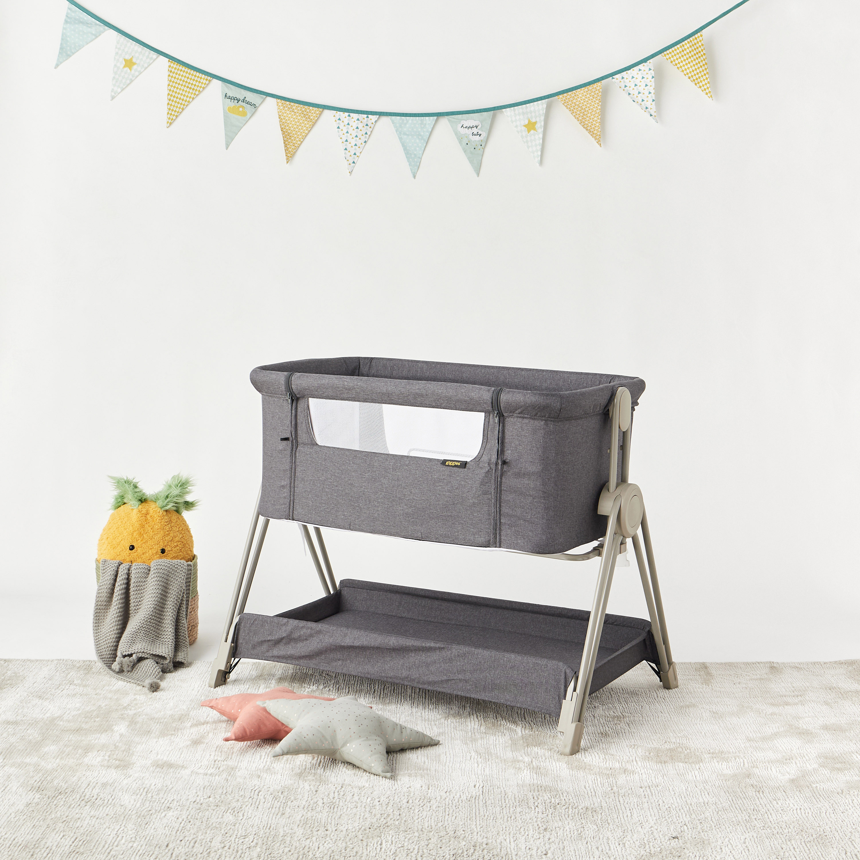 Emirates infant bassinet best sale