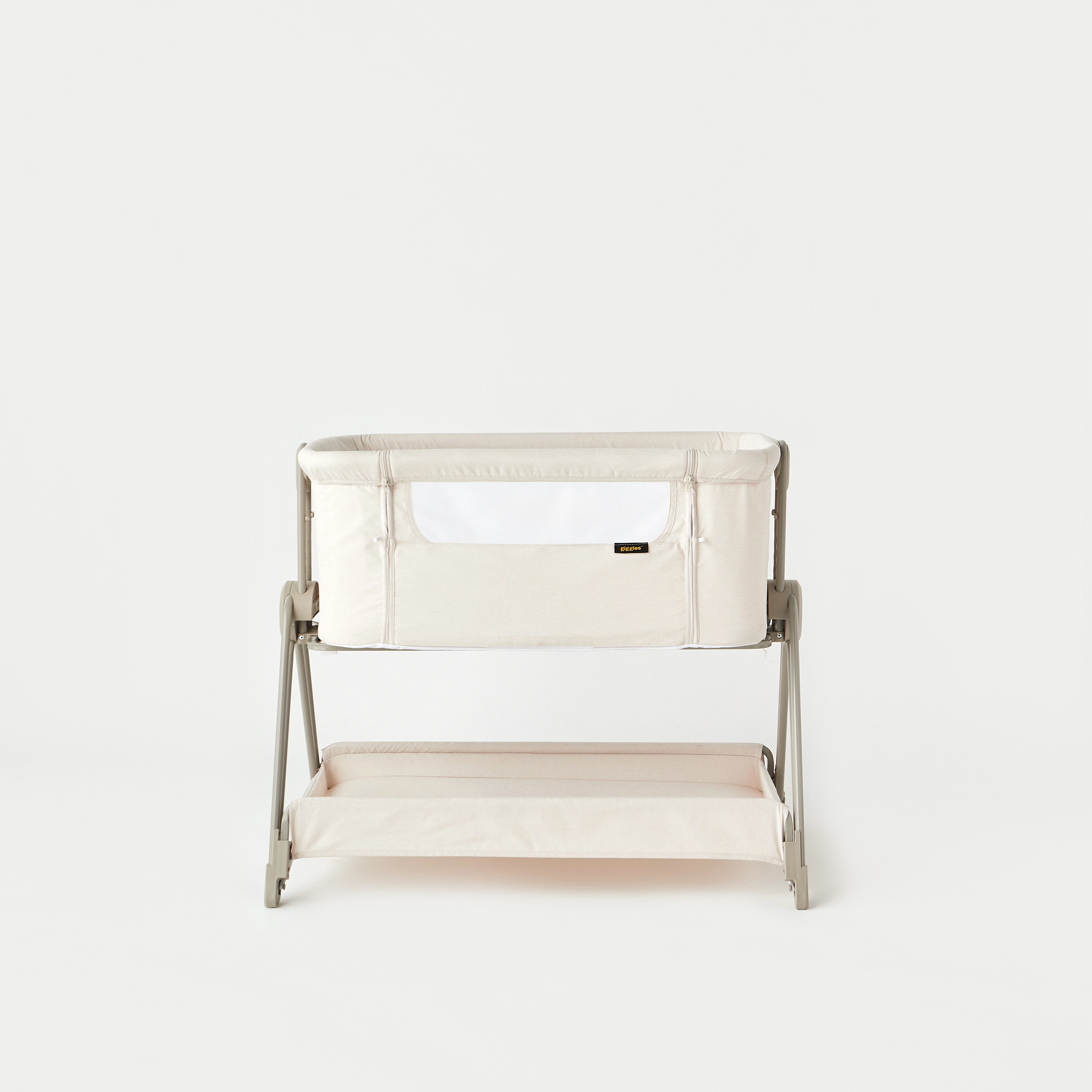 سرير أطفال أمير من جيجلز-baby-nursery-furniture-cribsandbeds-bassinets-image-7