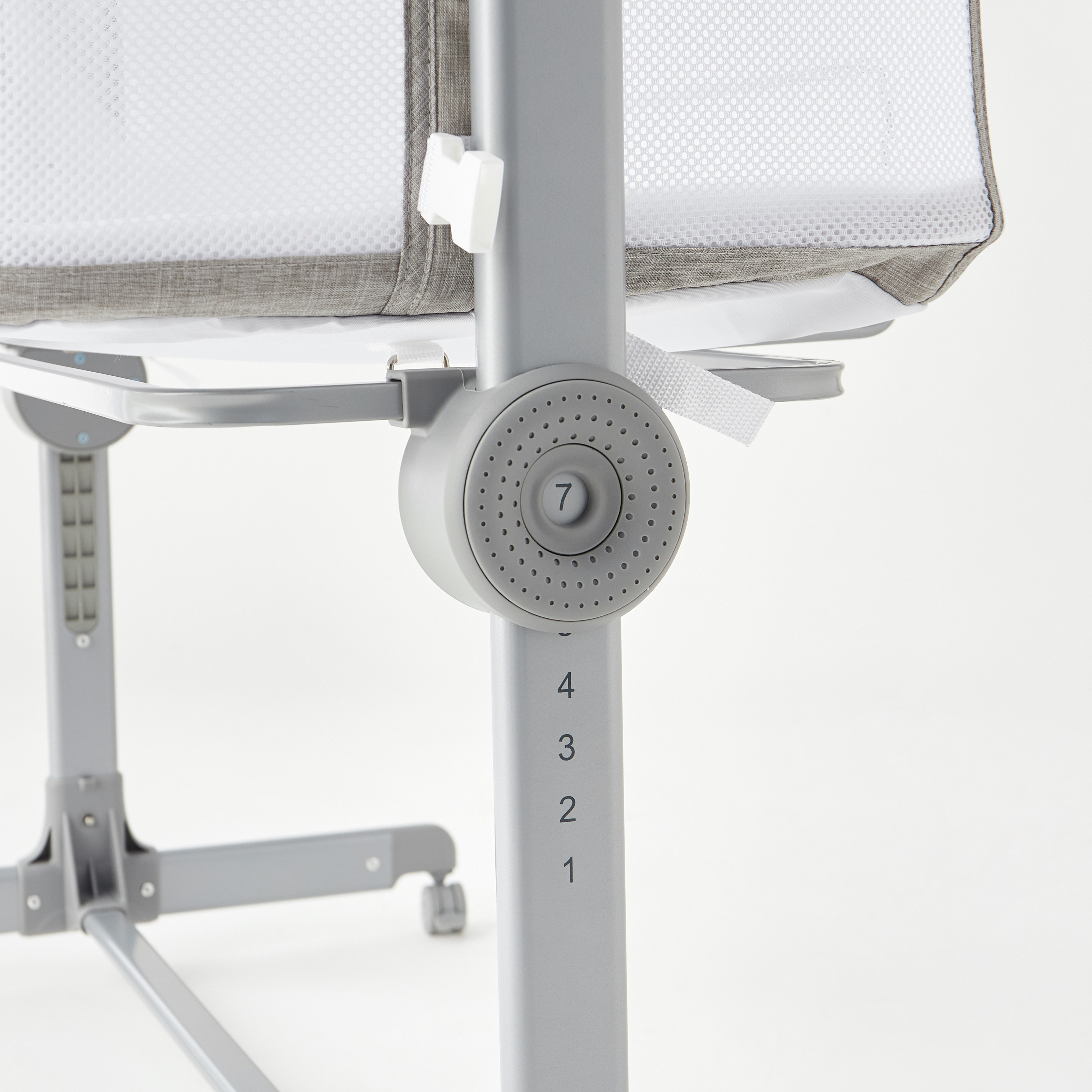 Juniors Parker Height Adjustable Side Bed-baby-nursery-furniture-cribsandbeds-bassinets-image-15