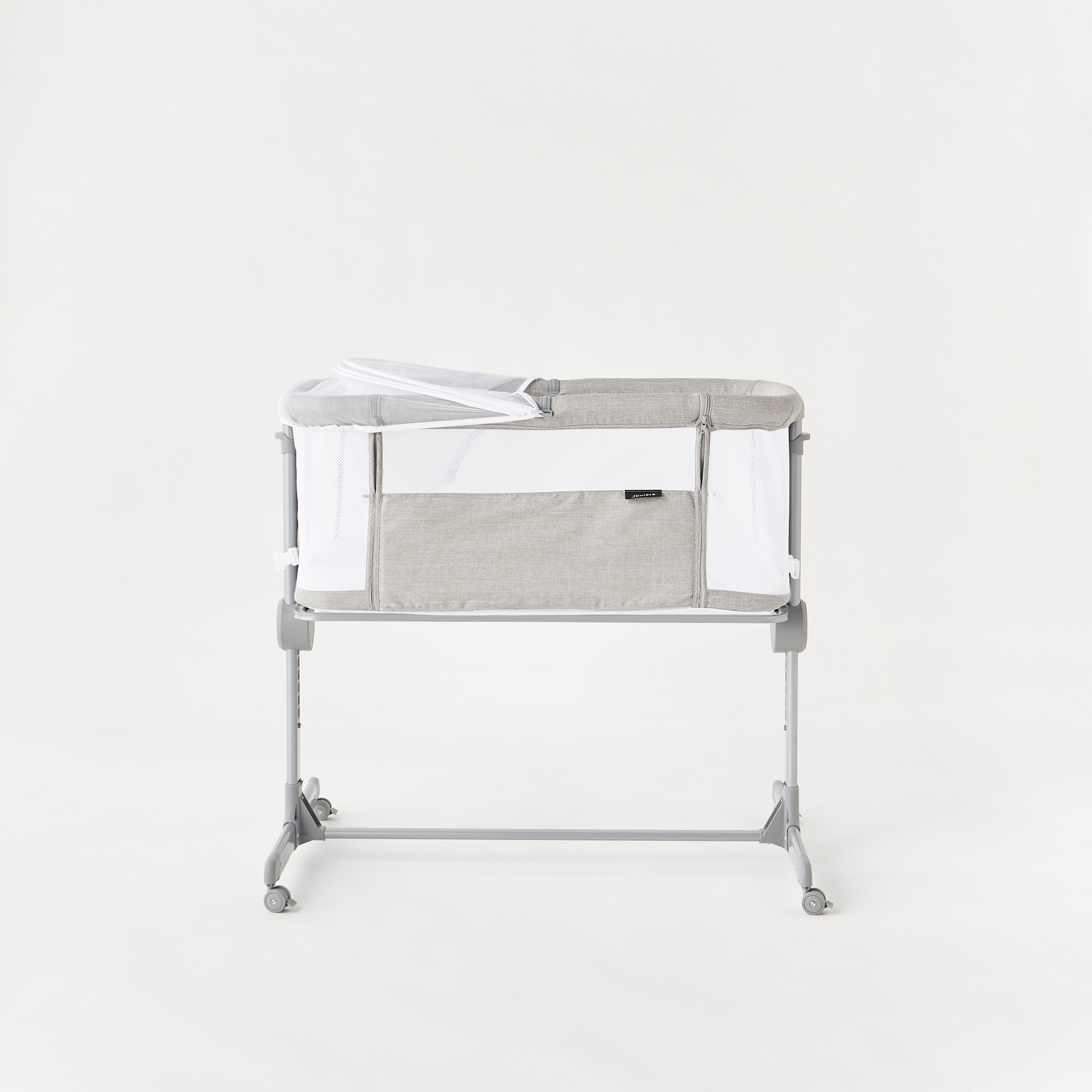 سرير جانبي قابل لتعديل الارتفاع باركر من جونيورز-baby-nursery-furniture-cribsandbeds-bassinets-image-7