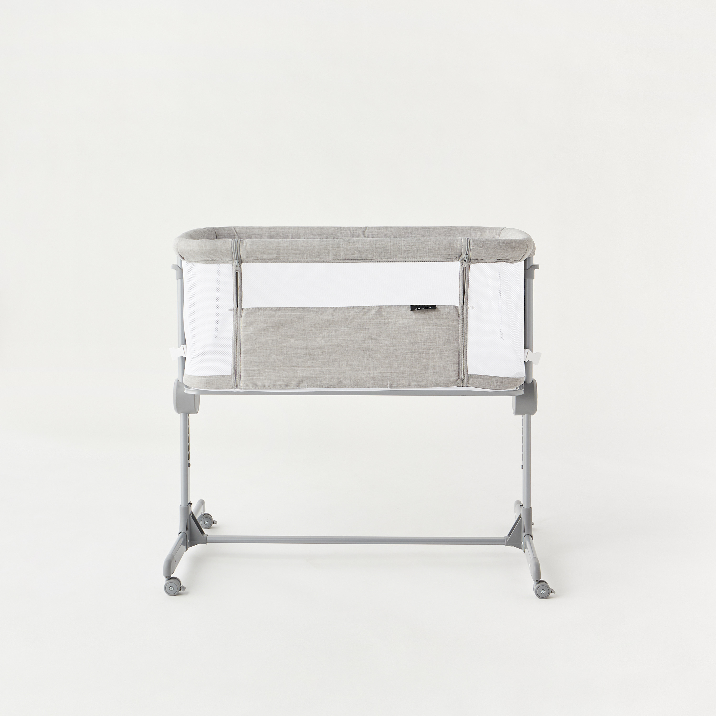 سرير جانبي قابل لتعديل الارتفاع باركر من جونيورز-baby-nursery-furniture-cribsandbeds-bassinets-image-6