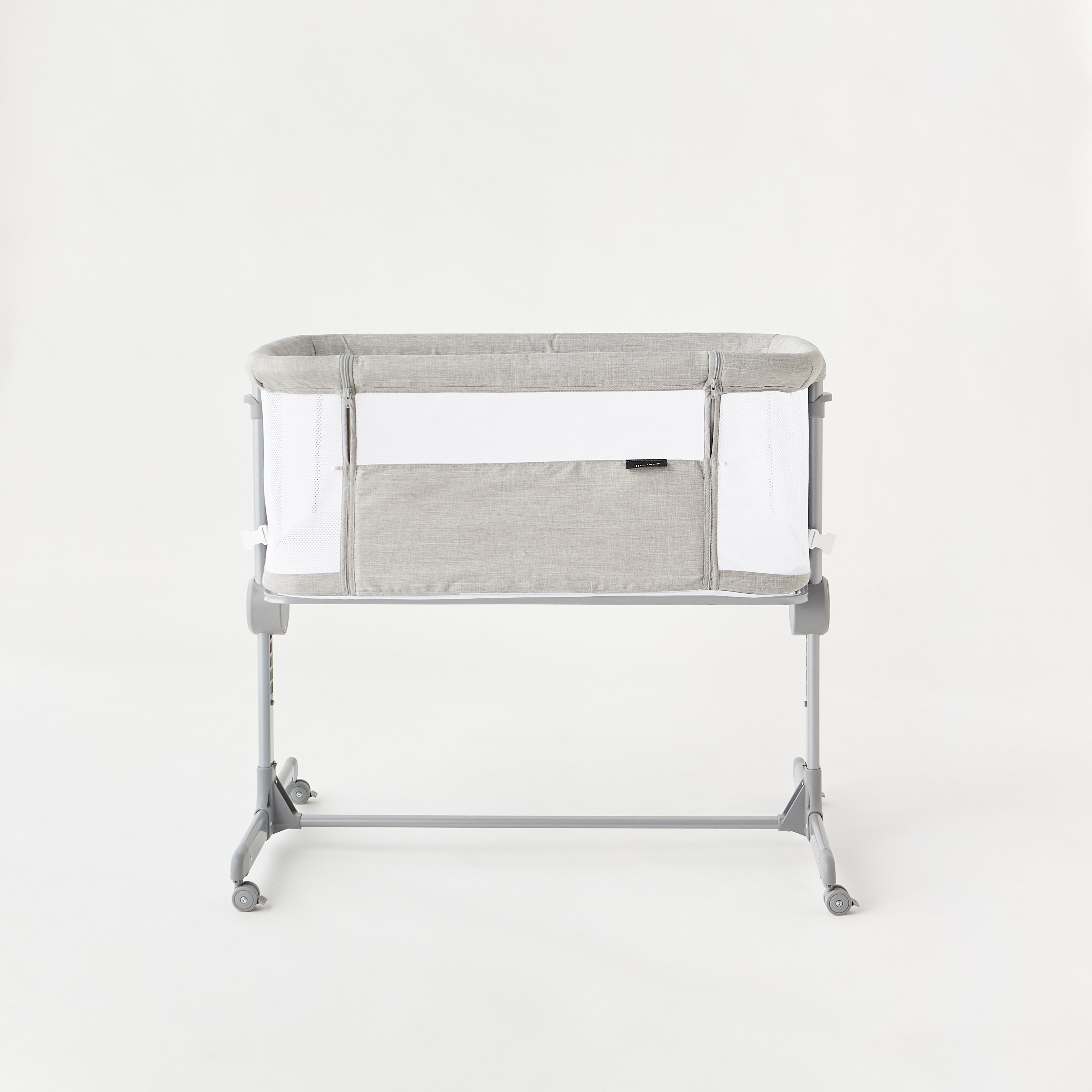 سرير جانبي قابل لتعديل الارتفاع باركر من جونيورز-baby-nursery-furniture-cribsandbeds-bassinets-image-5