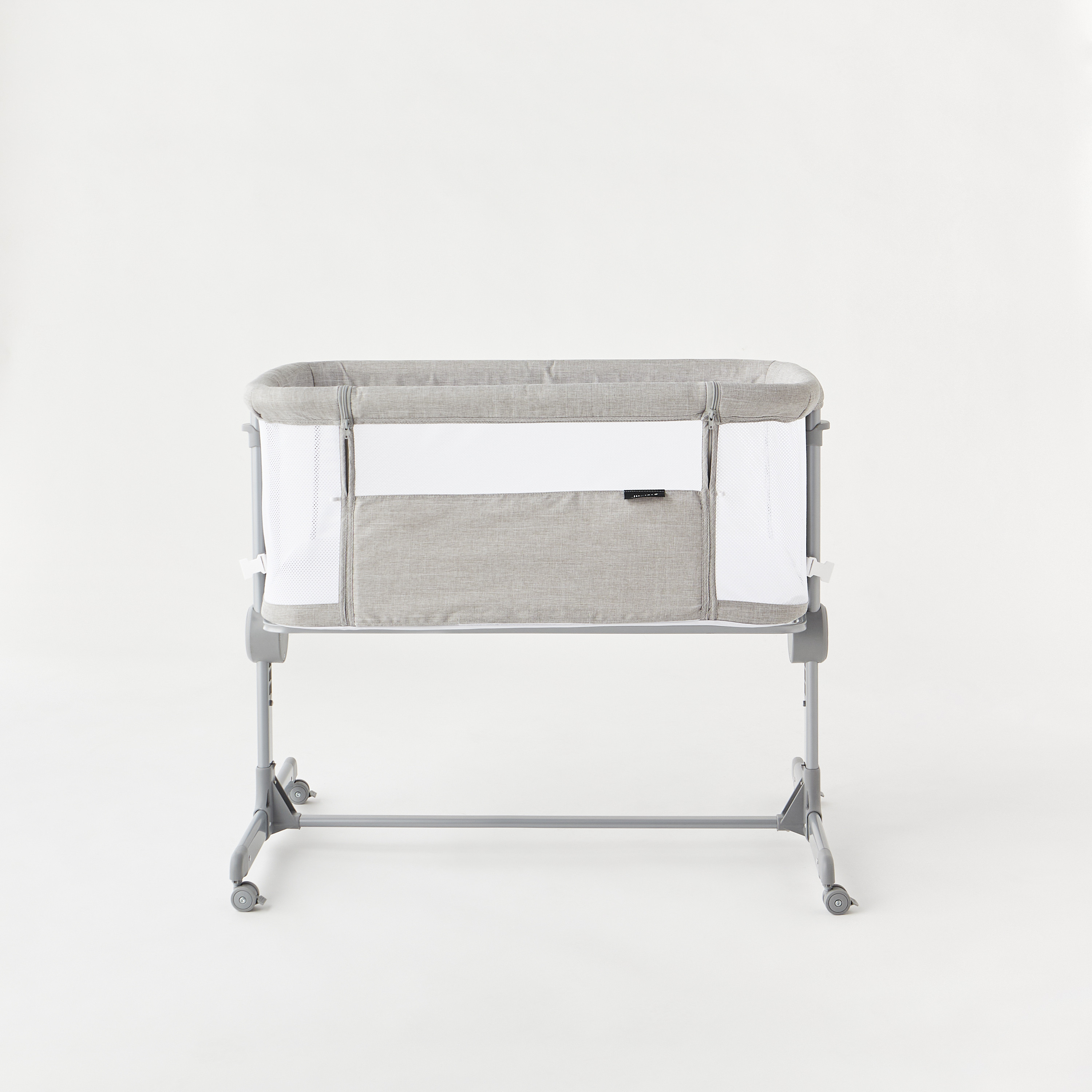 سرير جانبي قابل لتعديل الارتفاع باركر من جونيورز-baby-nursery-furniture-cribsandbeds-bassinets-image-3