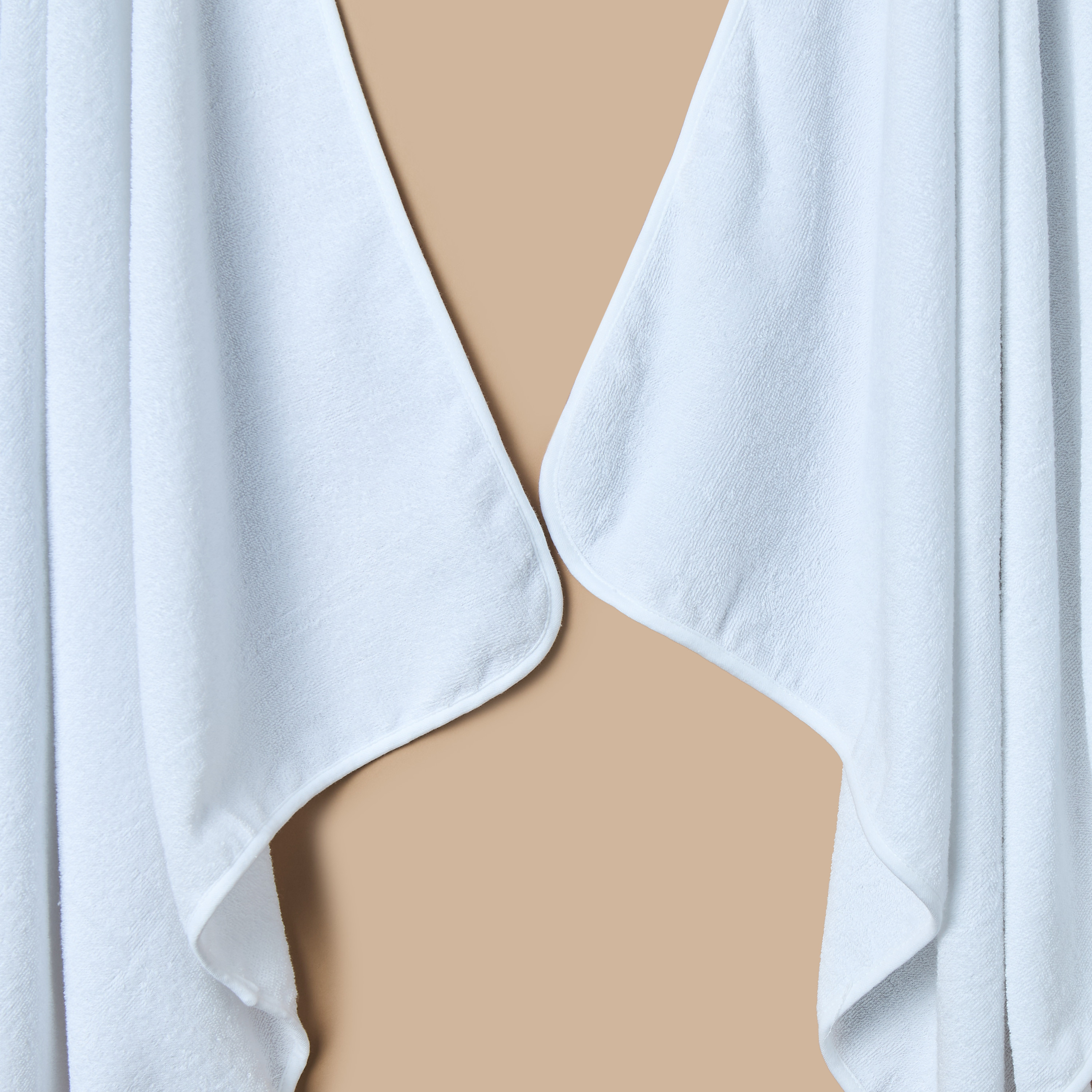 طقم مناشف بقبعة وزخارف قطعتين من جونيورز - 80x80 سم-baby-bathandcare-towels-image-1