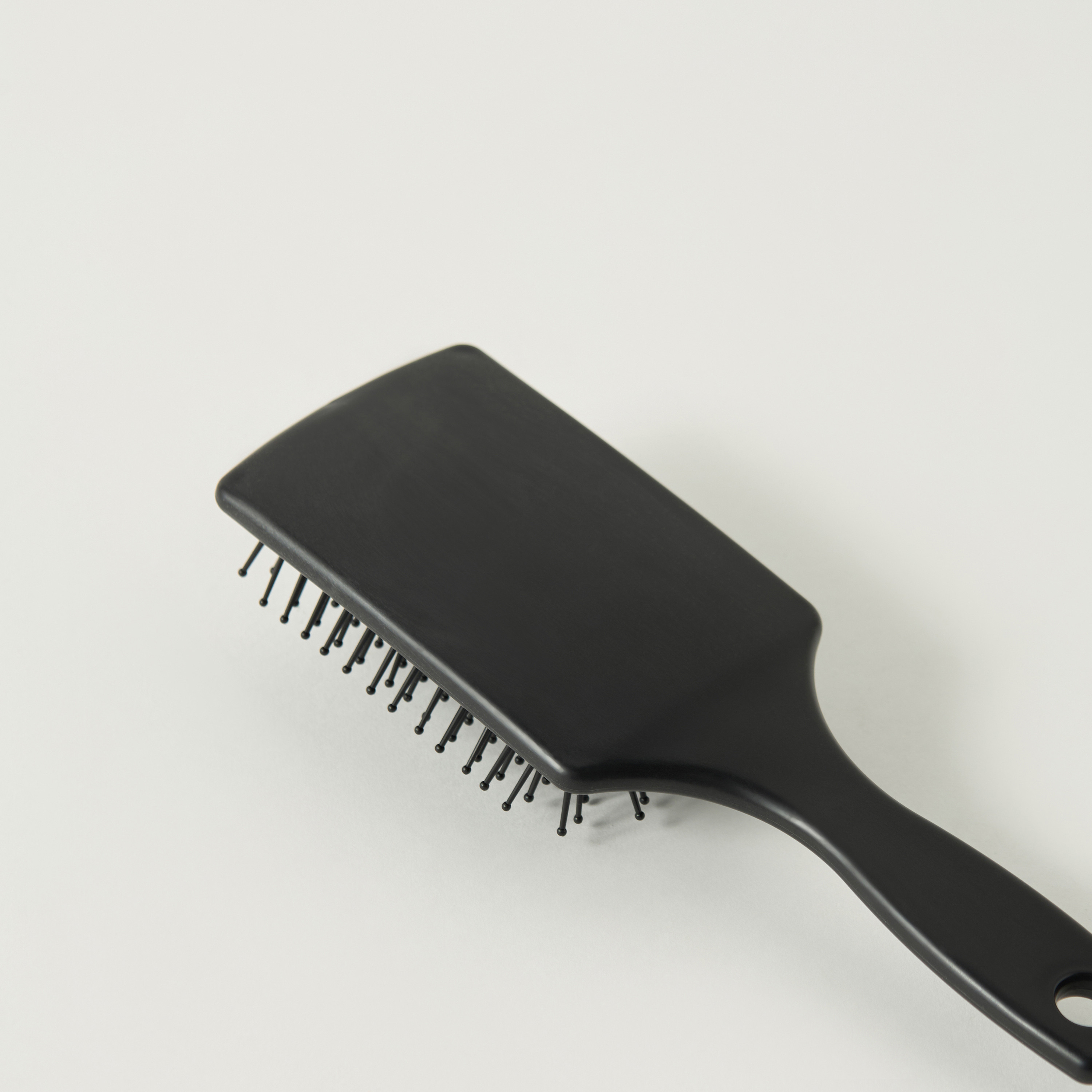 Solid Paddle Hairbrush-women-hairaccessories-brushesandcombs-image-4