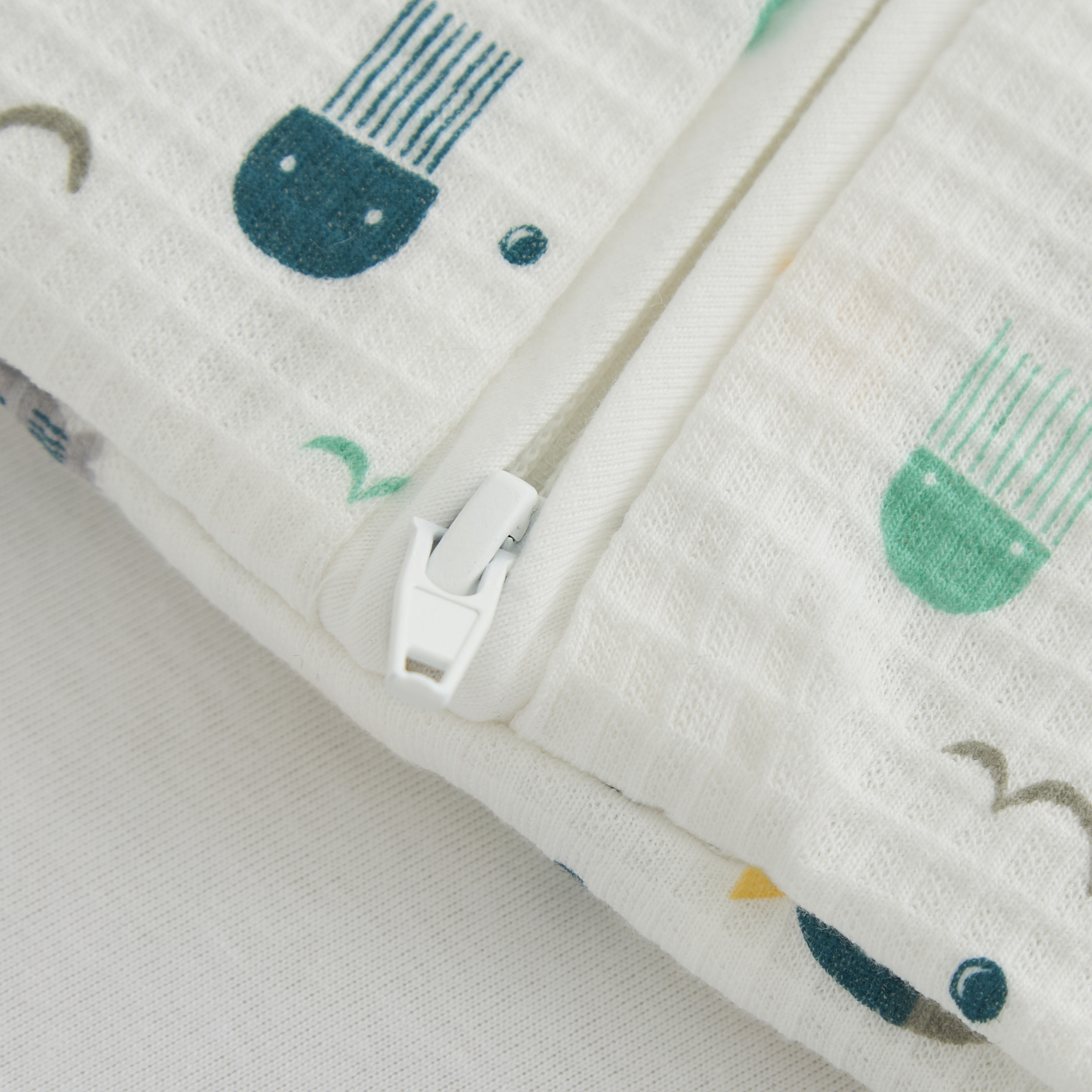 شنطة نوم بسحاب إغلاق وطبعات من جونيورز-baby-nursery-blanketsandswaddles-swaddlesandsleepingbags-image-2