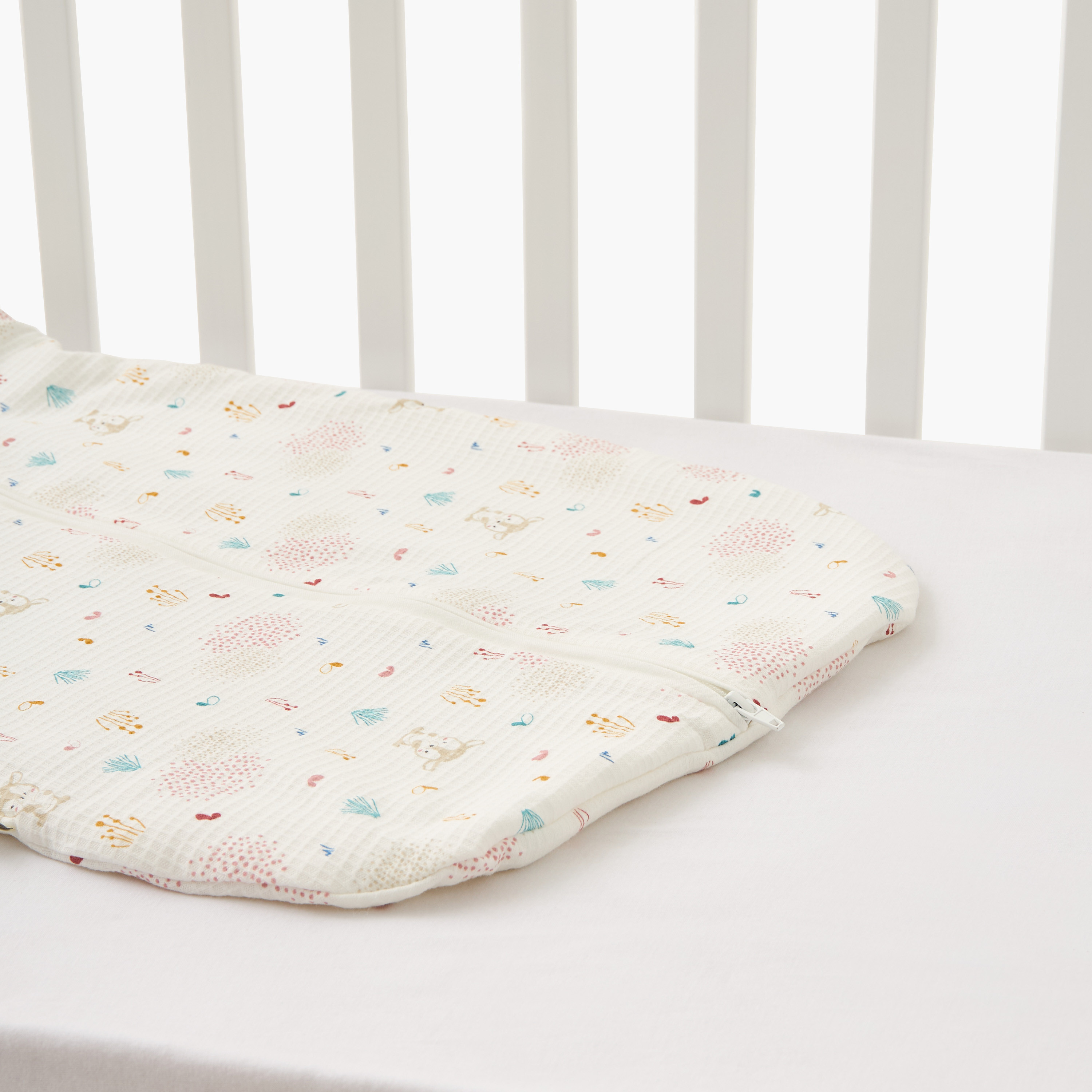 شنطة نوم بسحاب إغلاق وطبعات حيوانات من جونيورز - من 0-6 شهور-baby-nursery-blanketsandswaddles-swaddlesandsleepingbags-image-1