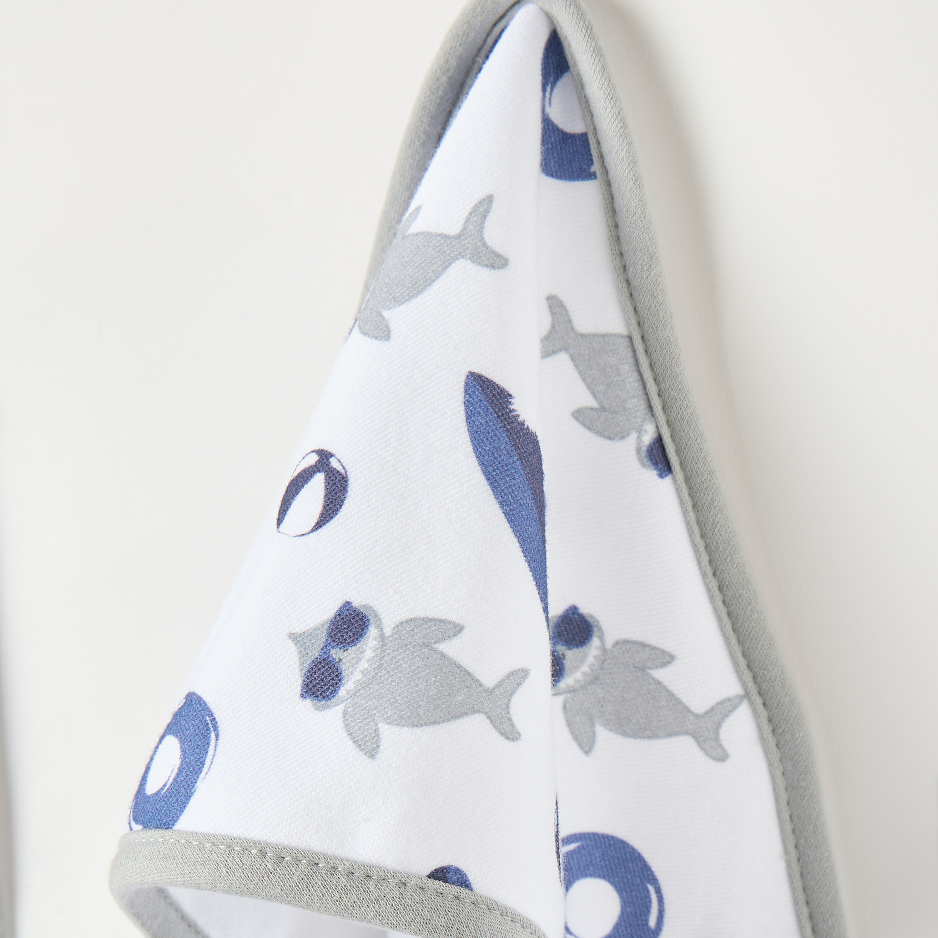 Juniors 8-Piece Shark Print Hooded Towel and Washcloth Set-baby-bathandcare-towels-image-3