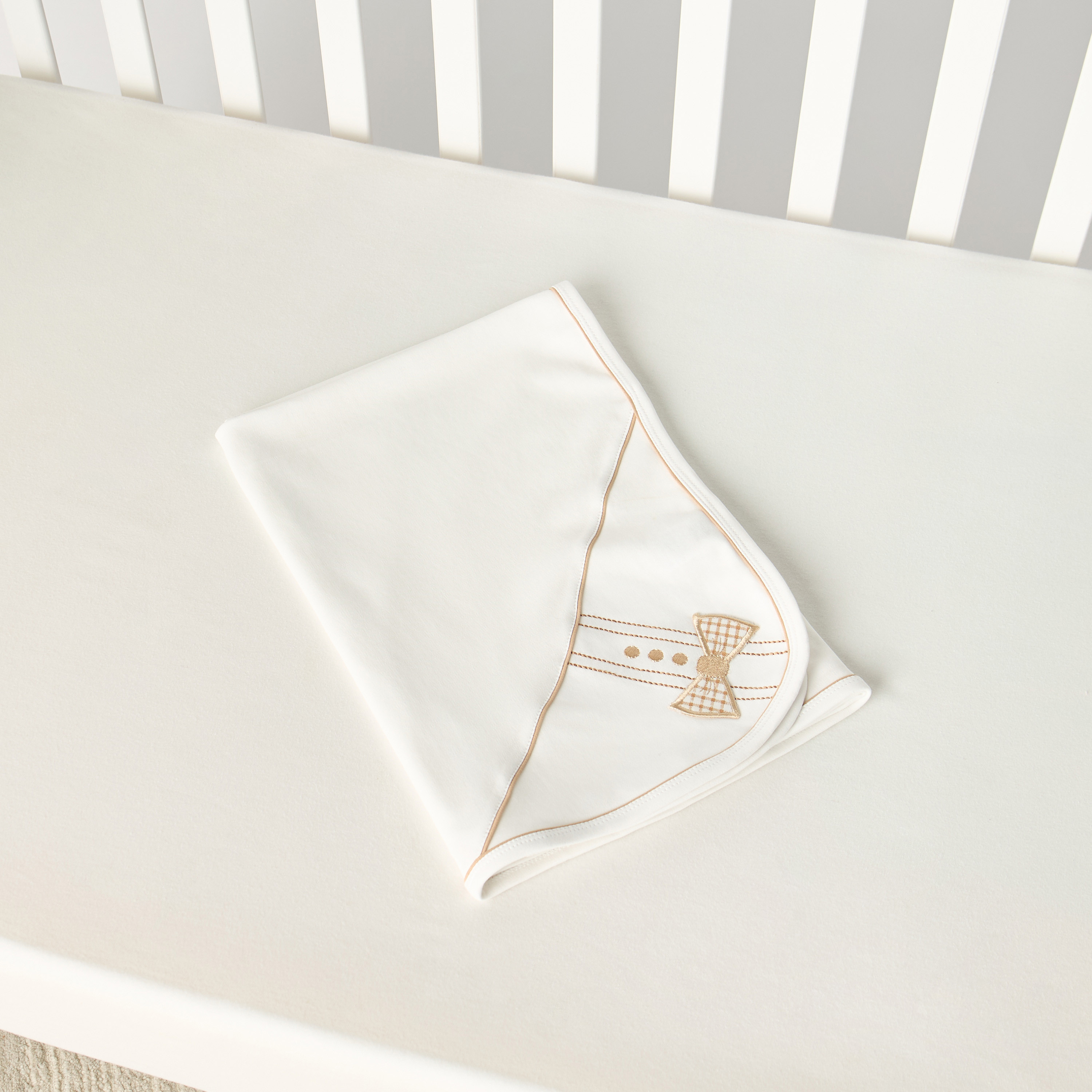 Juniors Bow Applique Receiving Blanket with Virtual Hood - 80x80 cm-baby-nursery-blanketsandswaddles-receivingblankets-image-4