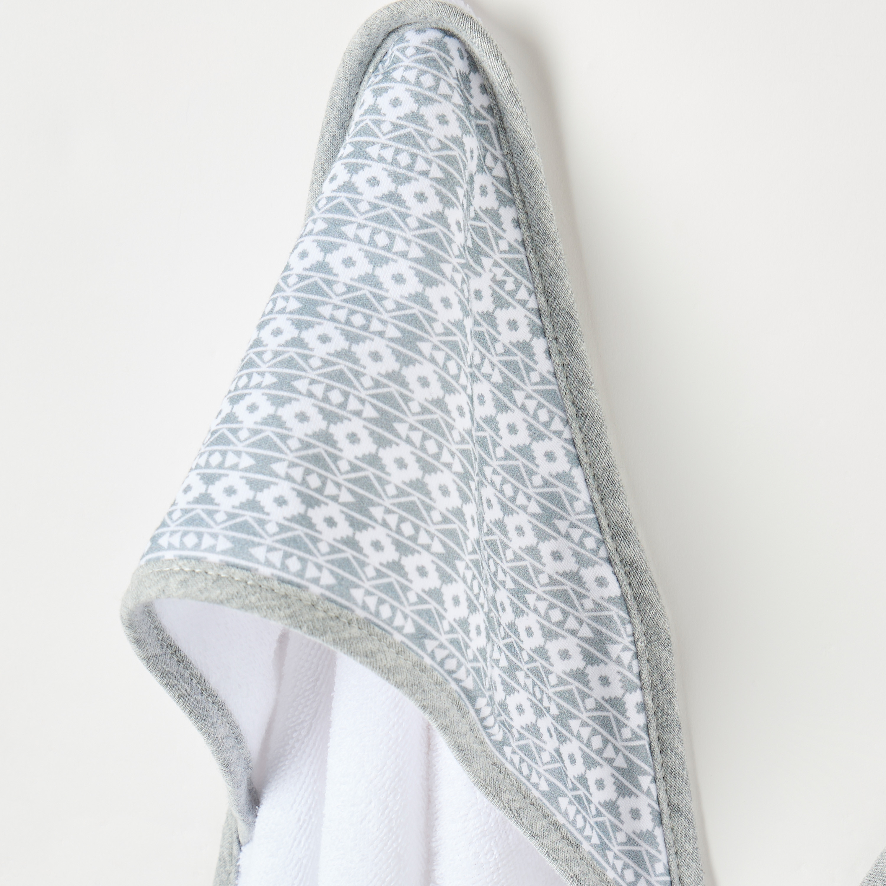 Giggles Printed Hooded Towel and Napkin Set-baby-bathandcare-towels-image-2